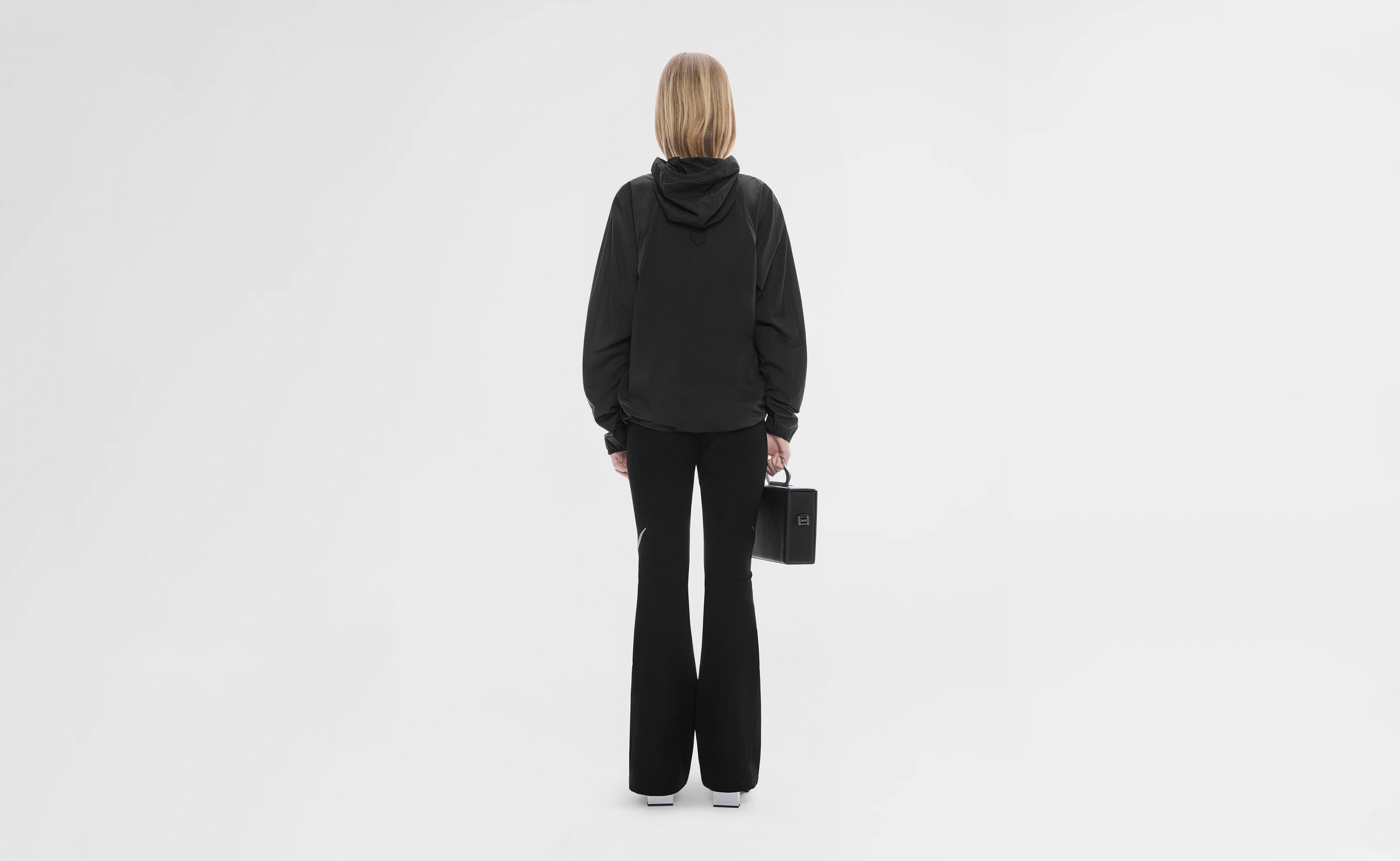 HE, product: OMBROPHIL JACKET (Fig. 7)