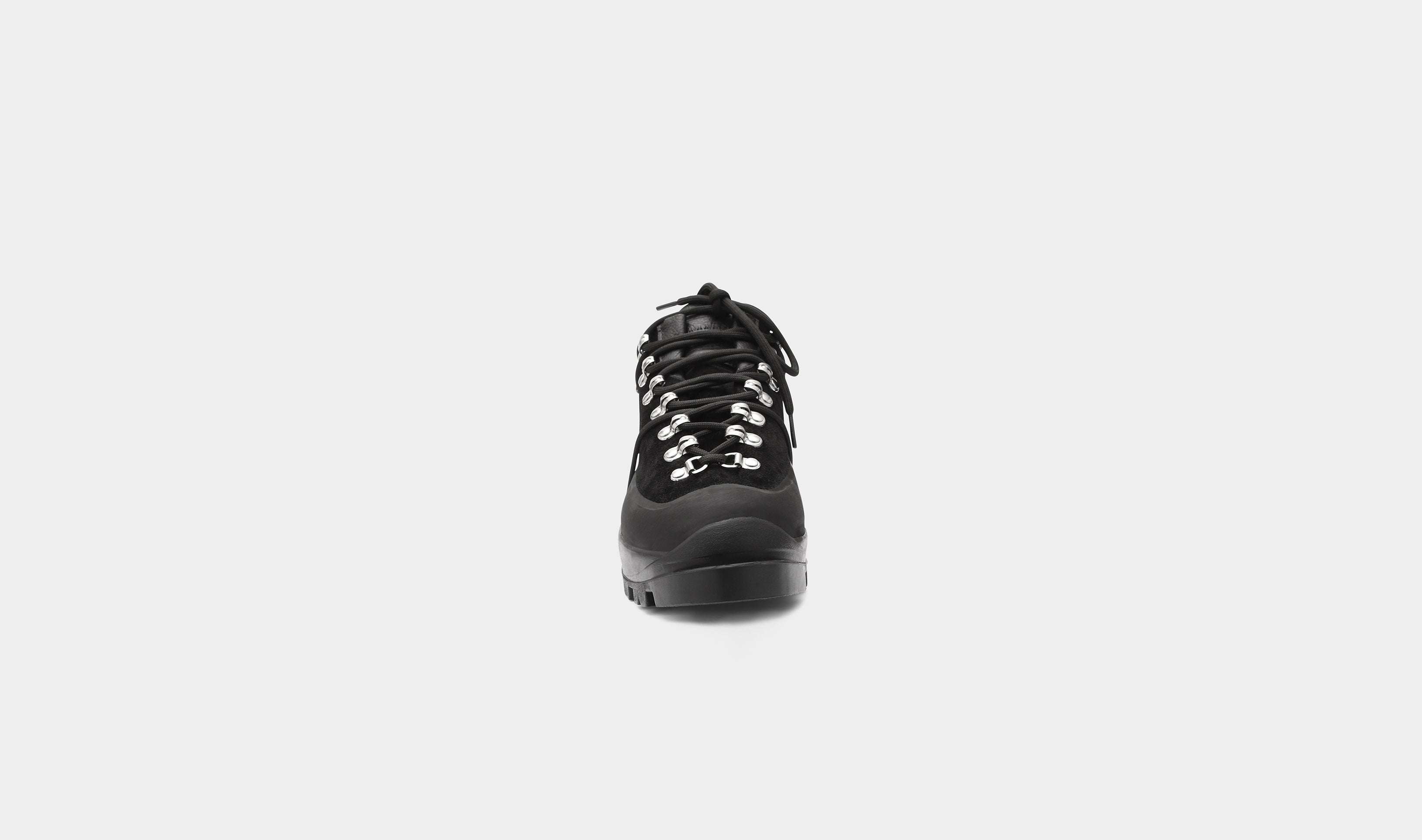 HE, product: LOW HIKING BOOTS (Fig. 10)