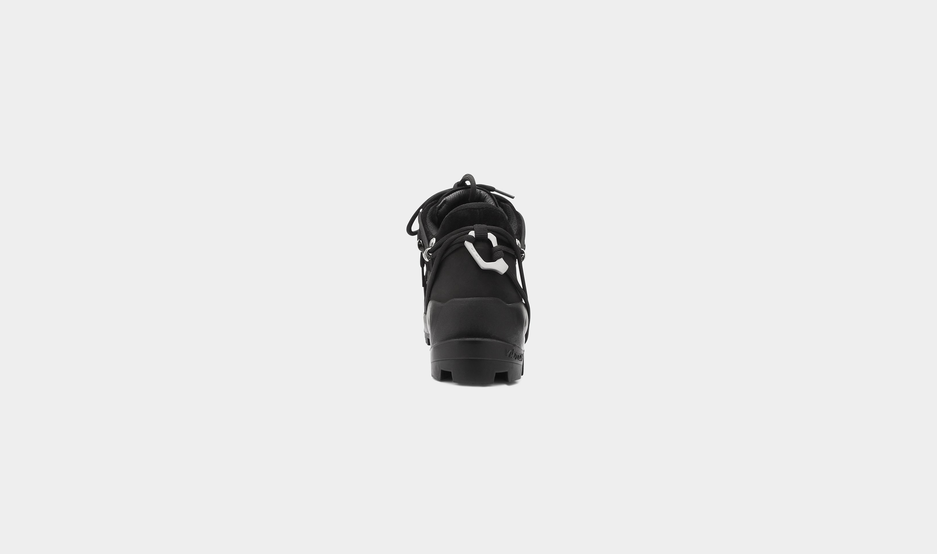 HE, product: LOW HIKING BOOTS (Fig. 12)