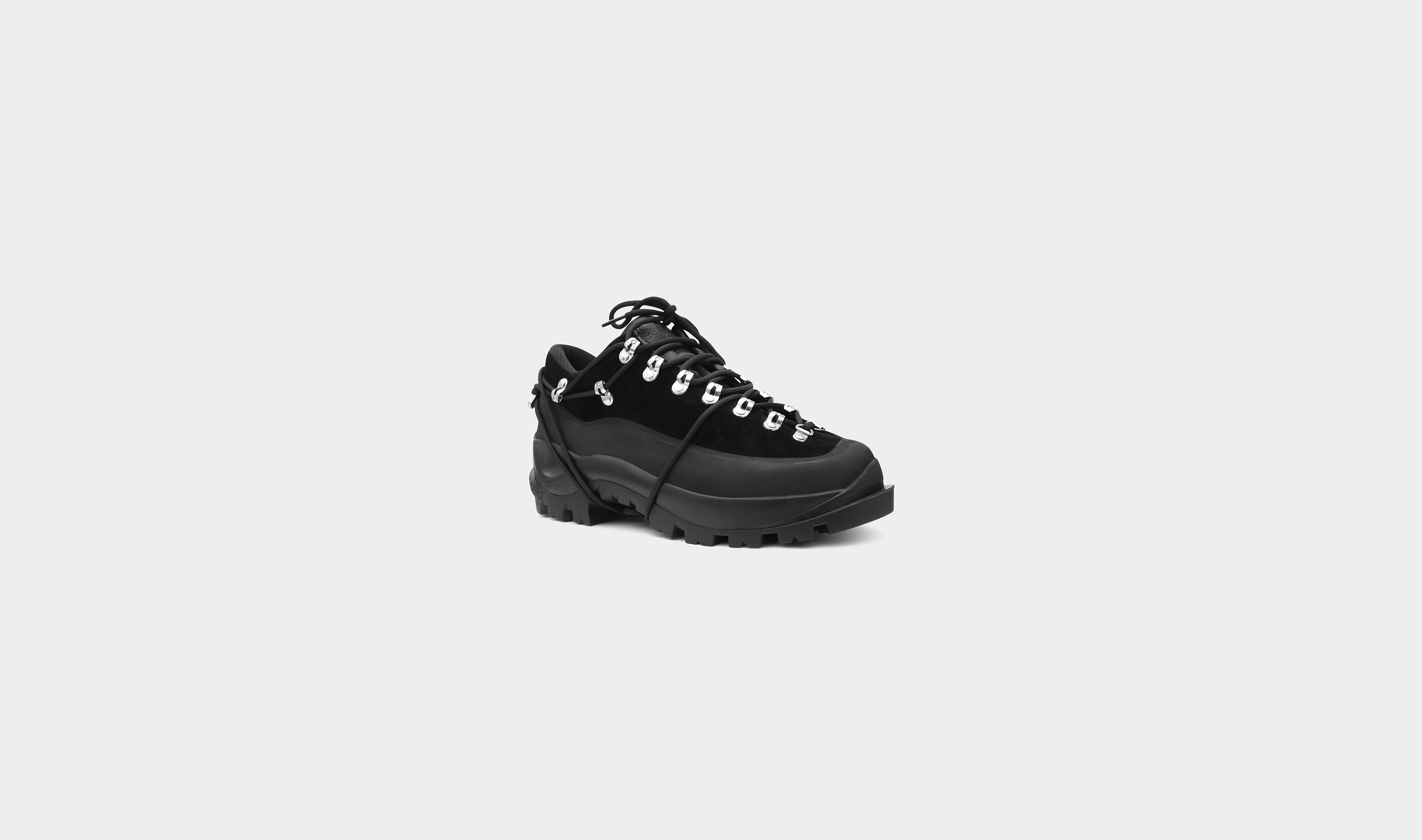 HE, product: LOW HIKING BOOTS (Fig. 11)