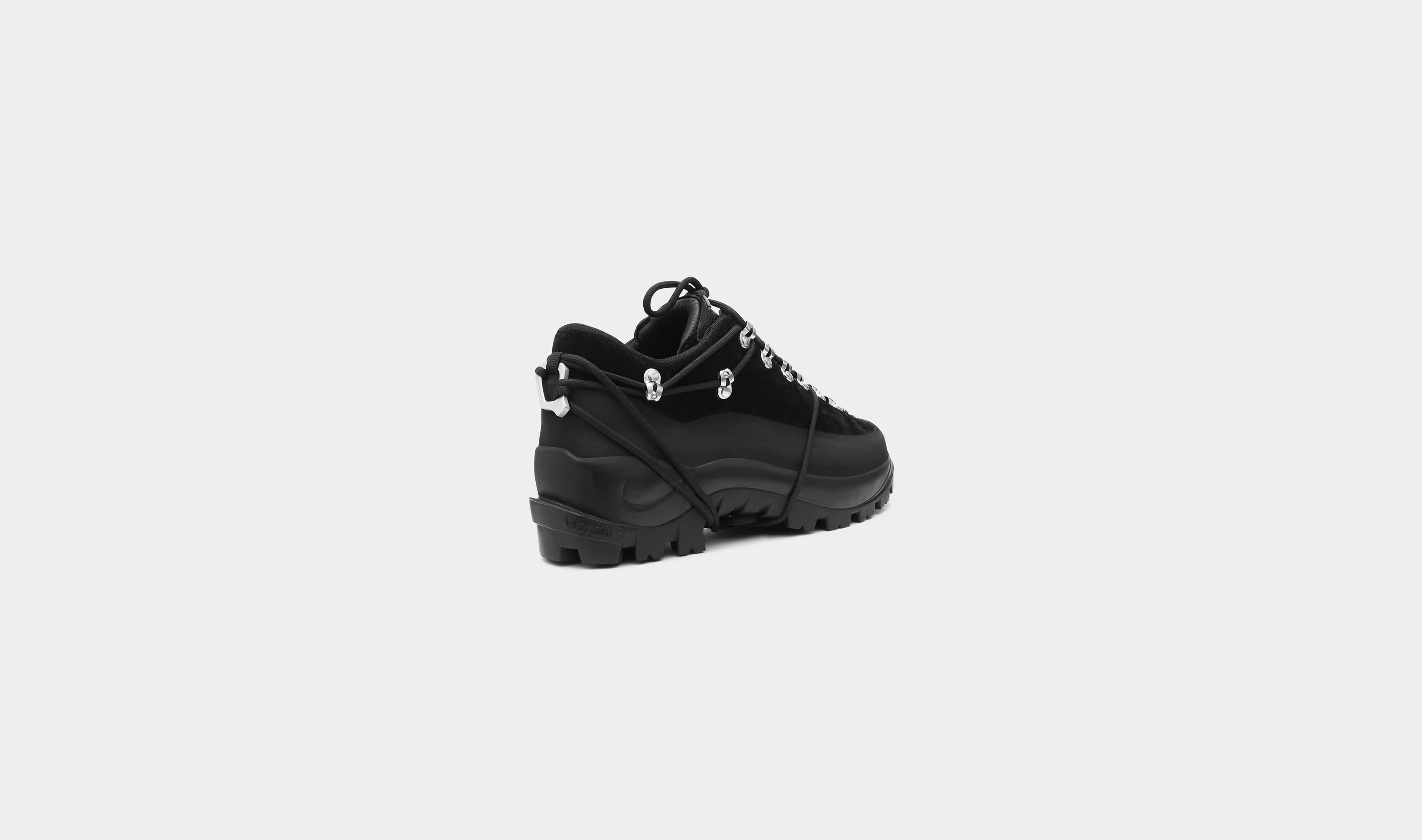 HE, product: LOW HIKING BOOTS (Fig. 14)