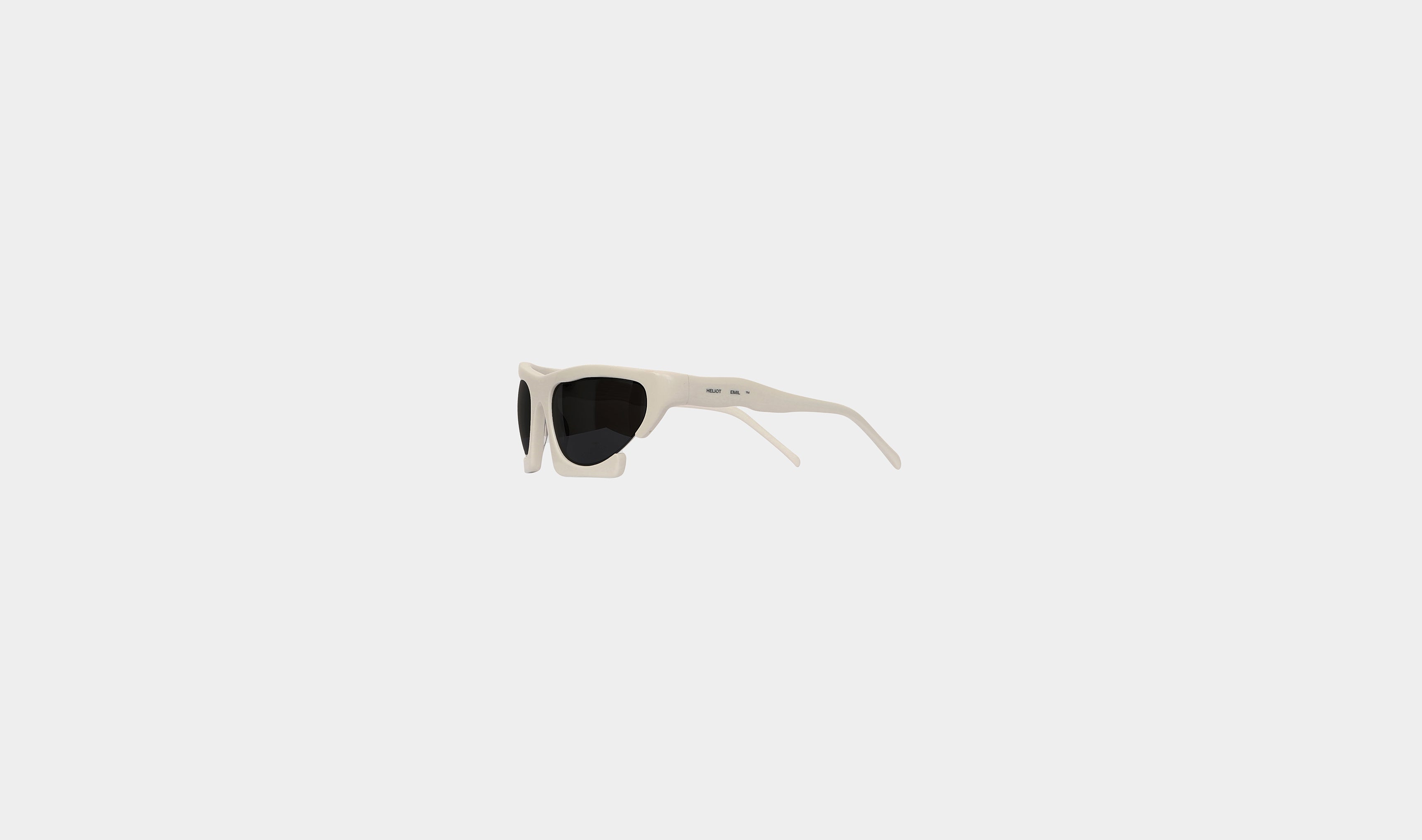 HE, product: AXIAL SONNENBRILLE (Fig. 3)