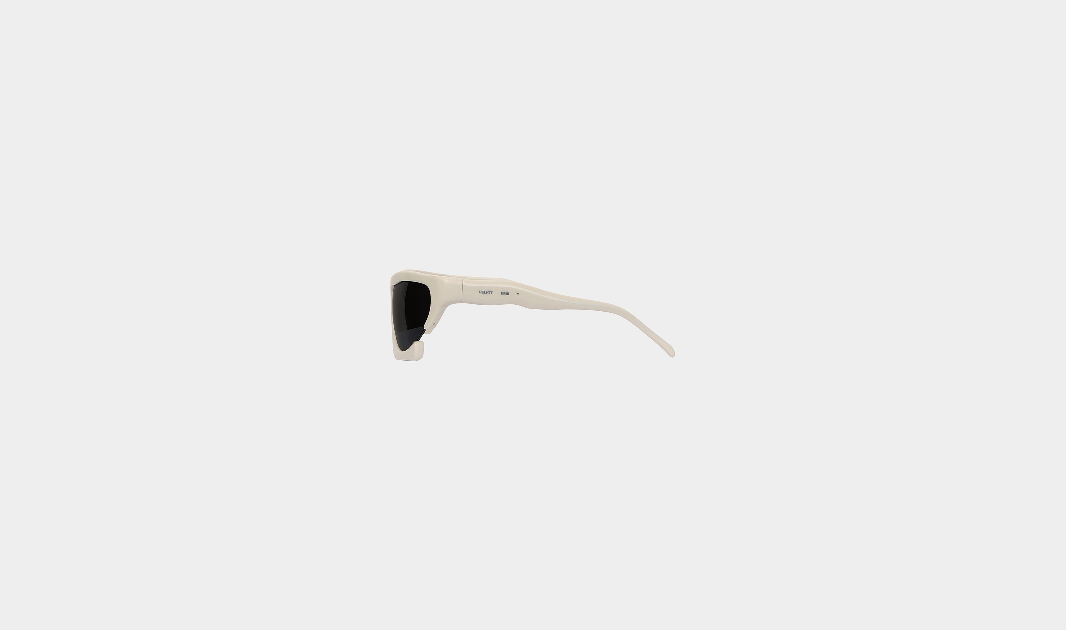 HE, product: AXIAL SONNENBRILLE (Fig. 4)