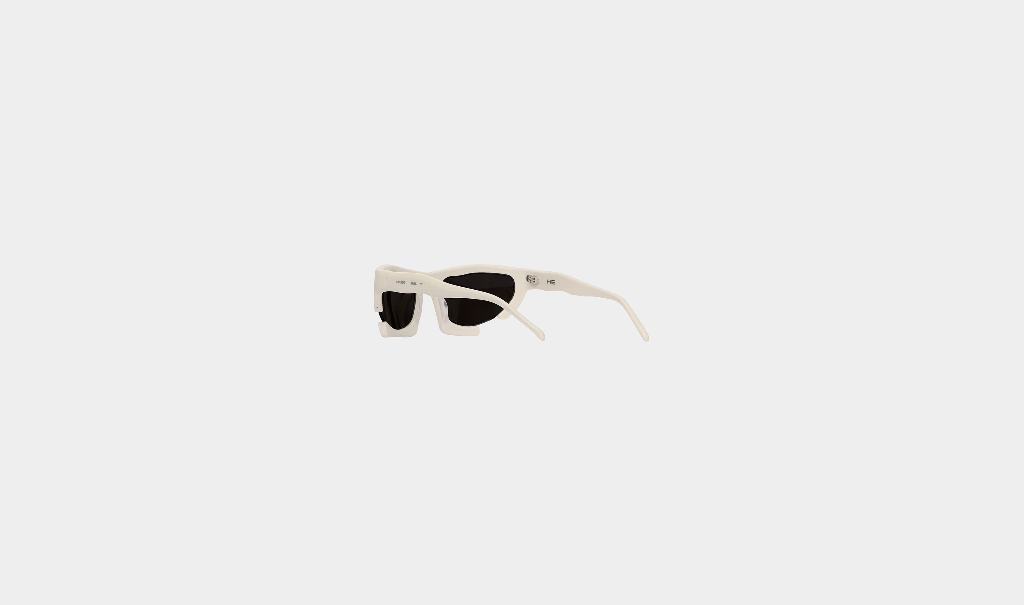 HE, product: AXIAL SONNENBRILLE (Fig. 5)