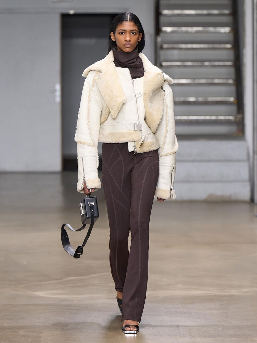 HE, product: DULCET TROUSERS (Fig. 9)