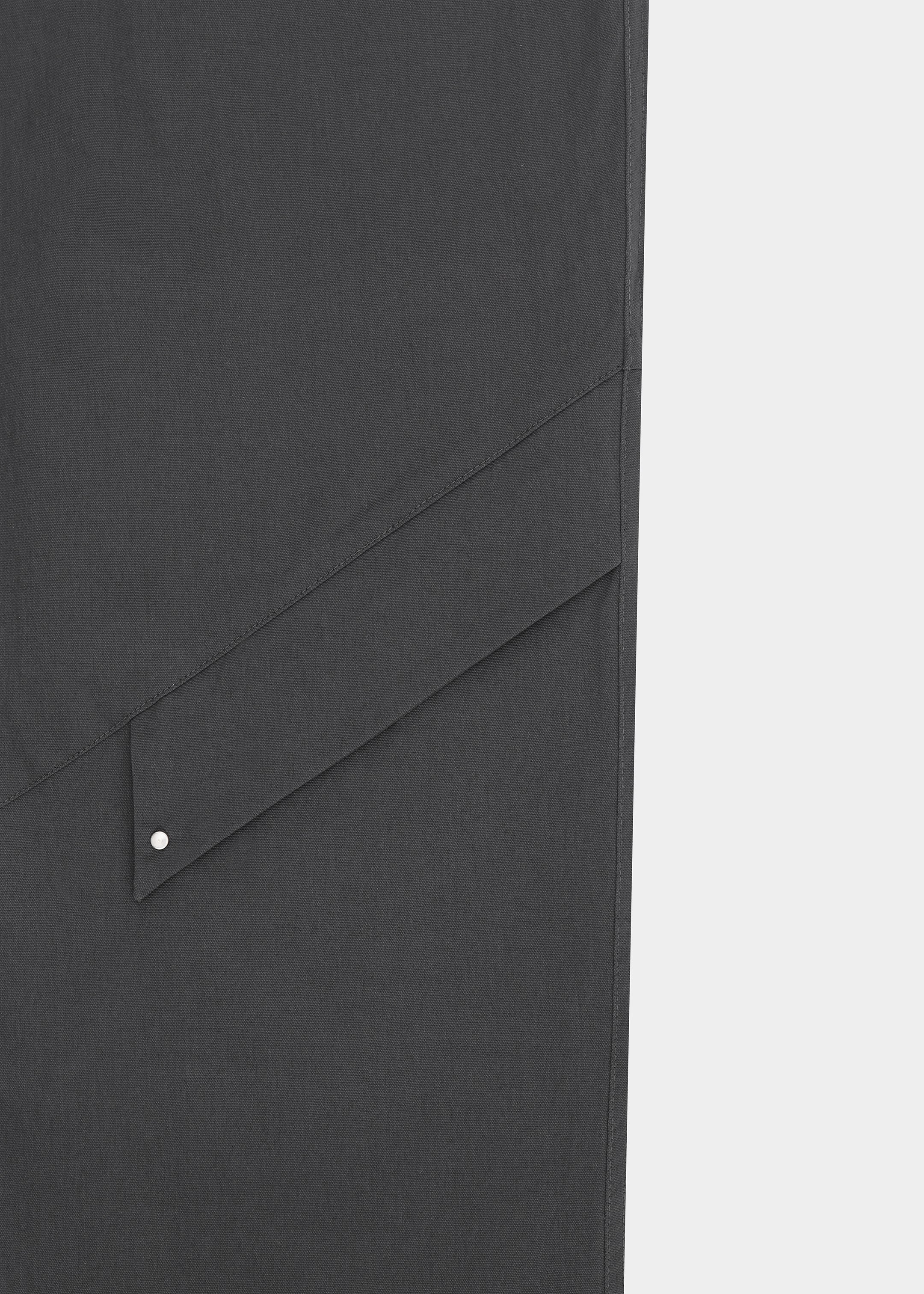 HE, product: DELIQUESCE CARGO TROUSERS (Fig. 7)