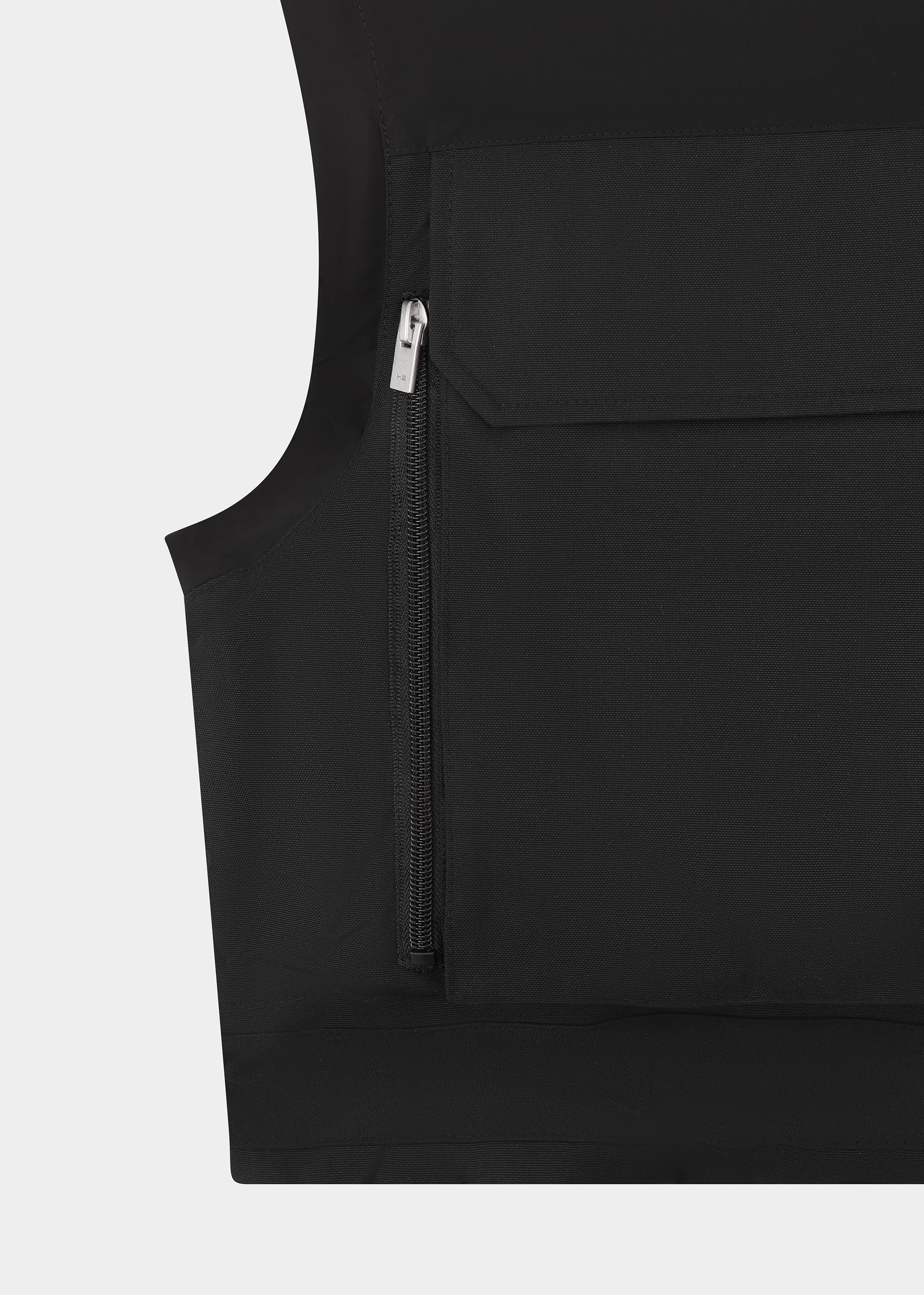 HE, product: ELEMENTARY PARKA (Fig. 32)