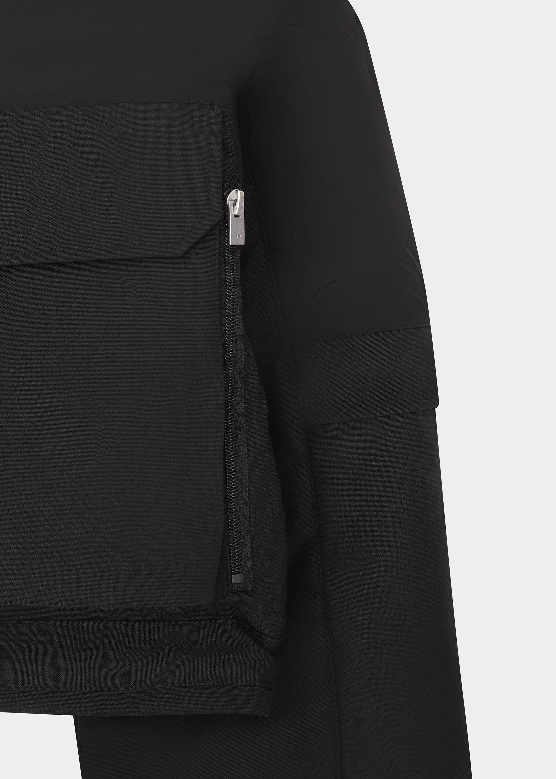 HE, product: ELEMENTARY PARKA (Fig. 33)