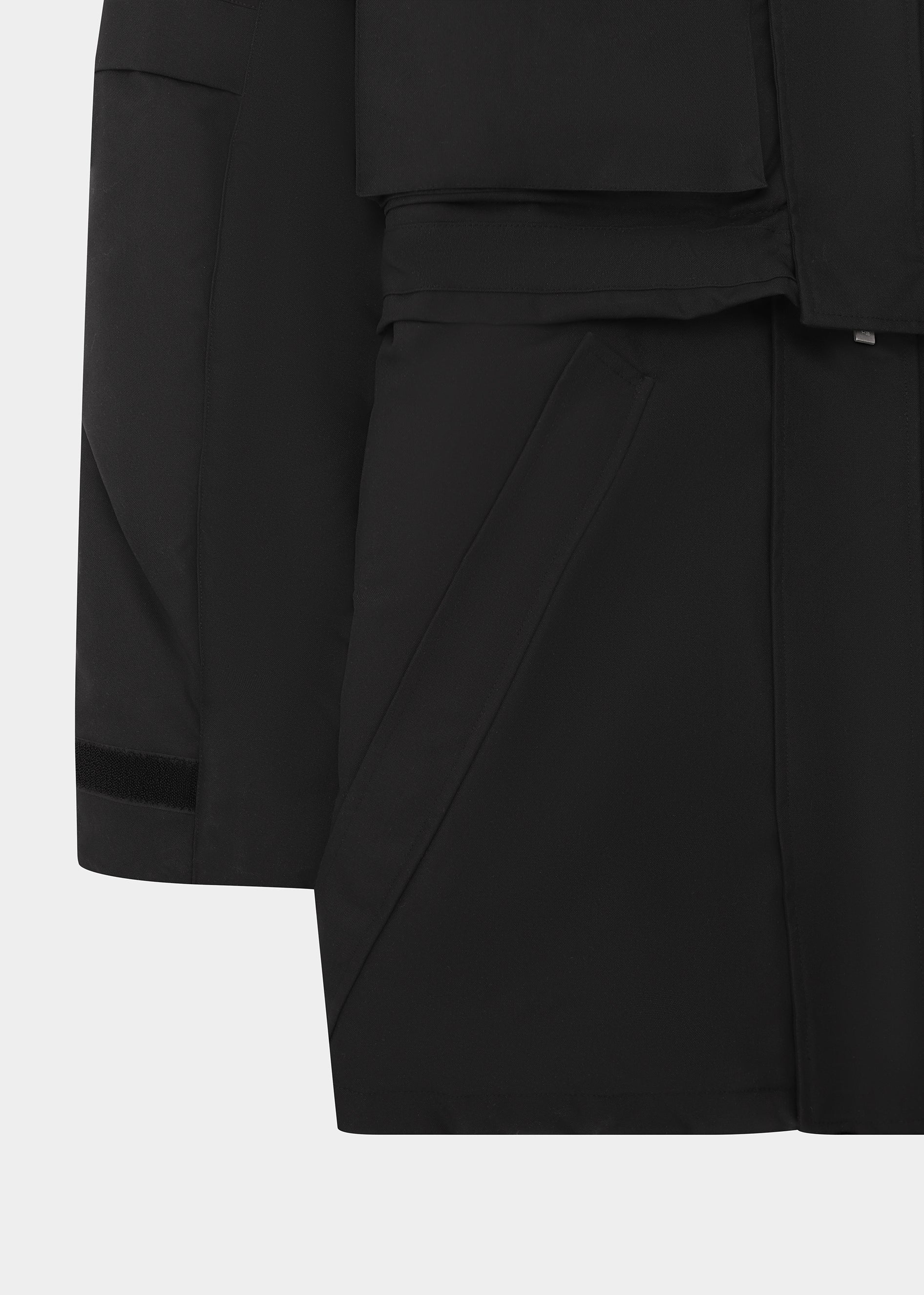 HE, product: ELEMENTARY PARKA (Fig. 30)