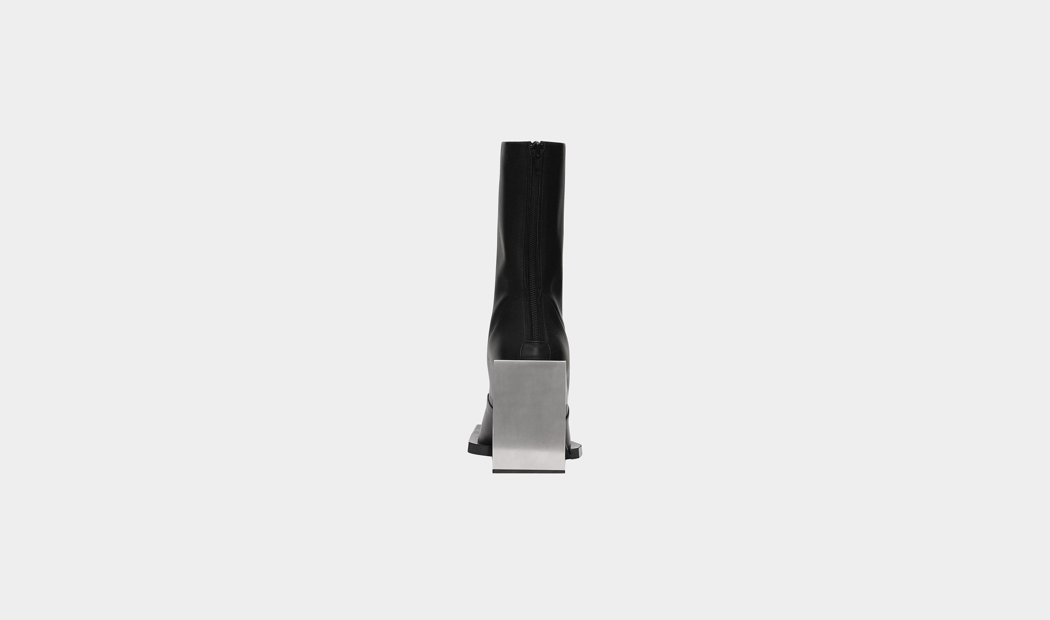HE, product: ANKLE-HIGH BOOTS (Fig. 9)