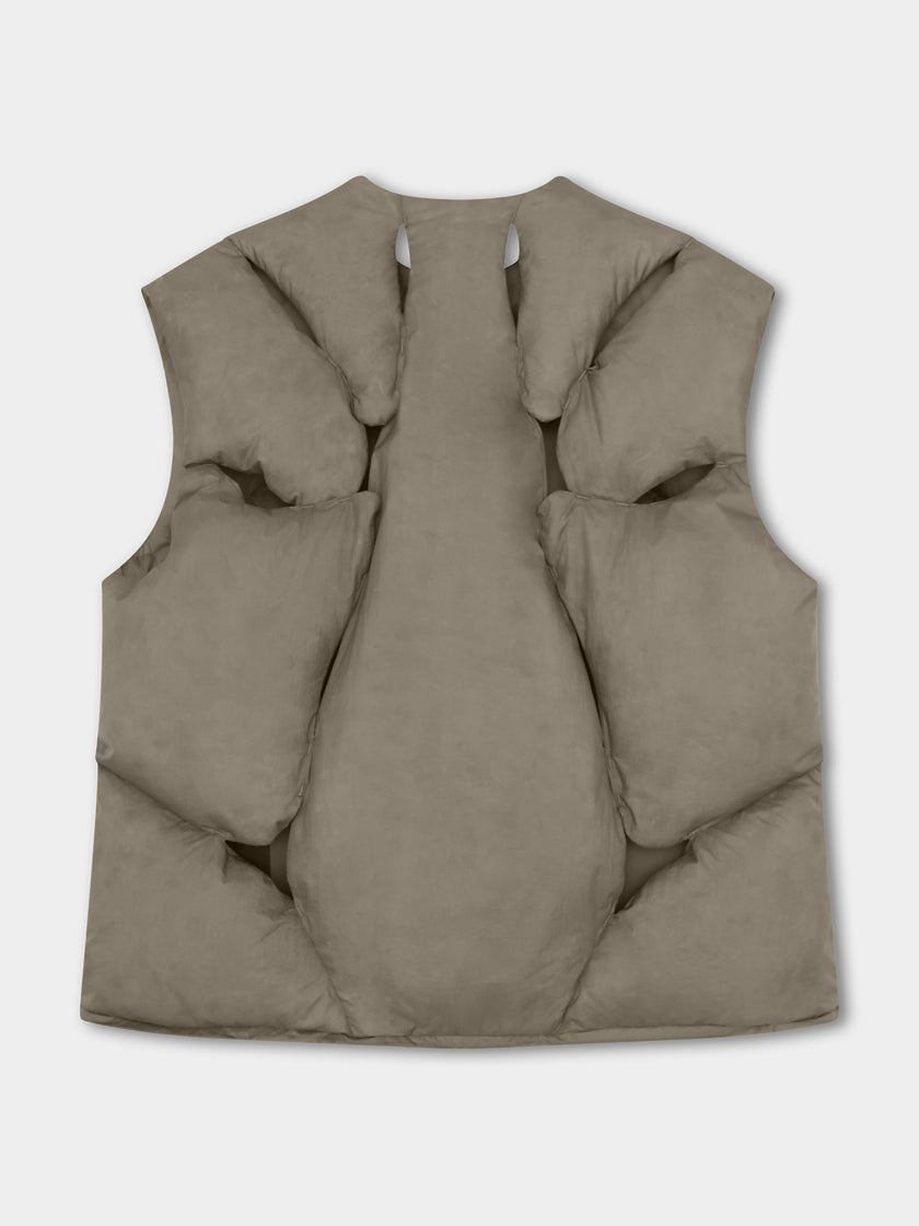 HE, product: SOLSTICE PADDED VEST (Thumbnail alt.)
