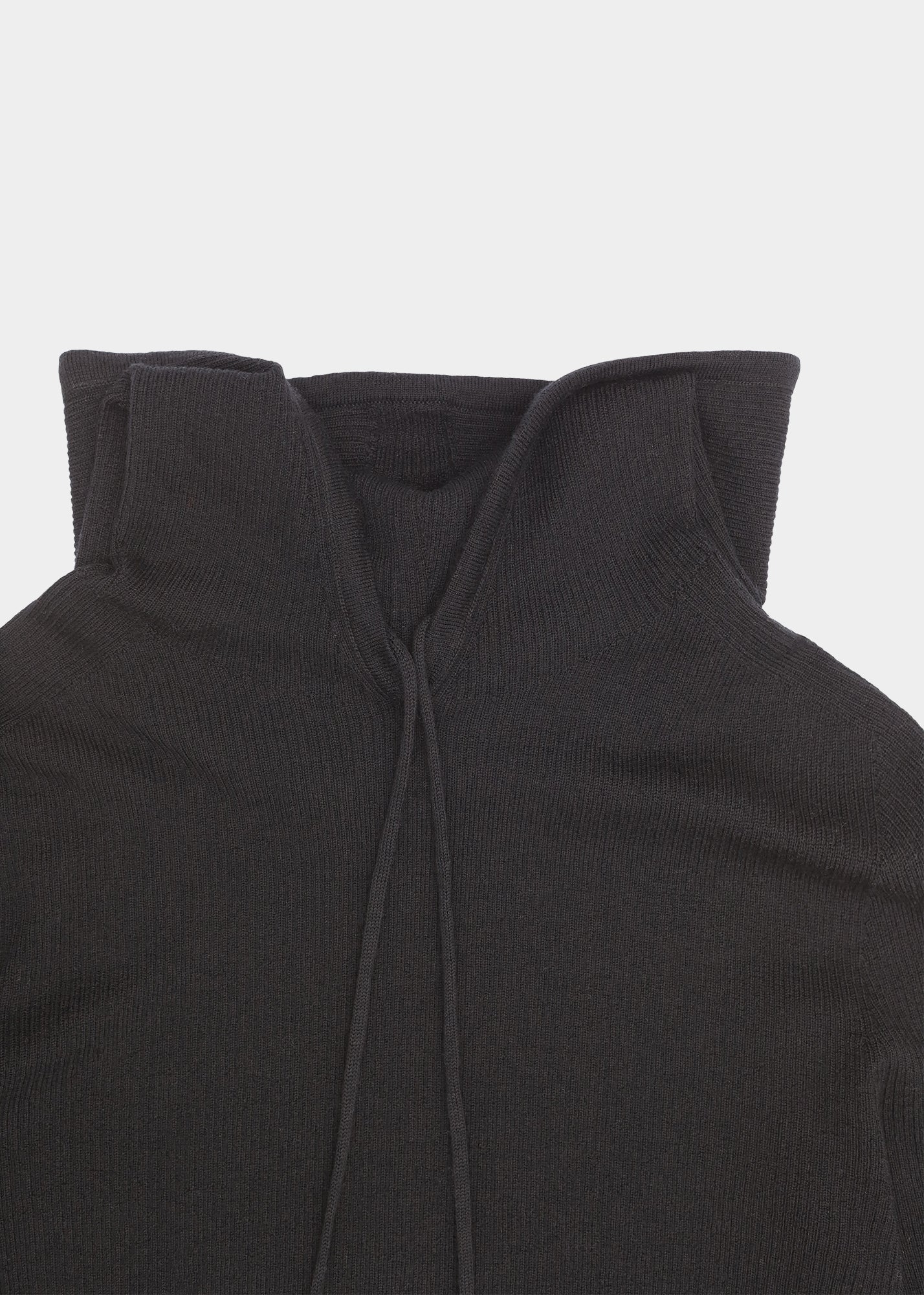 HE, product: PHOTOLYSIS KNIT HOODIE (Fig. 15)