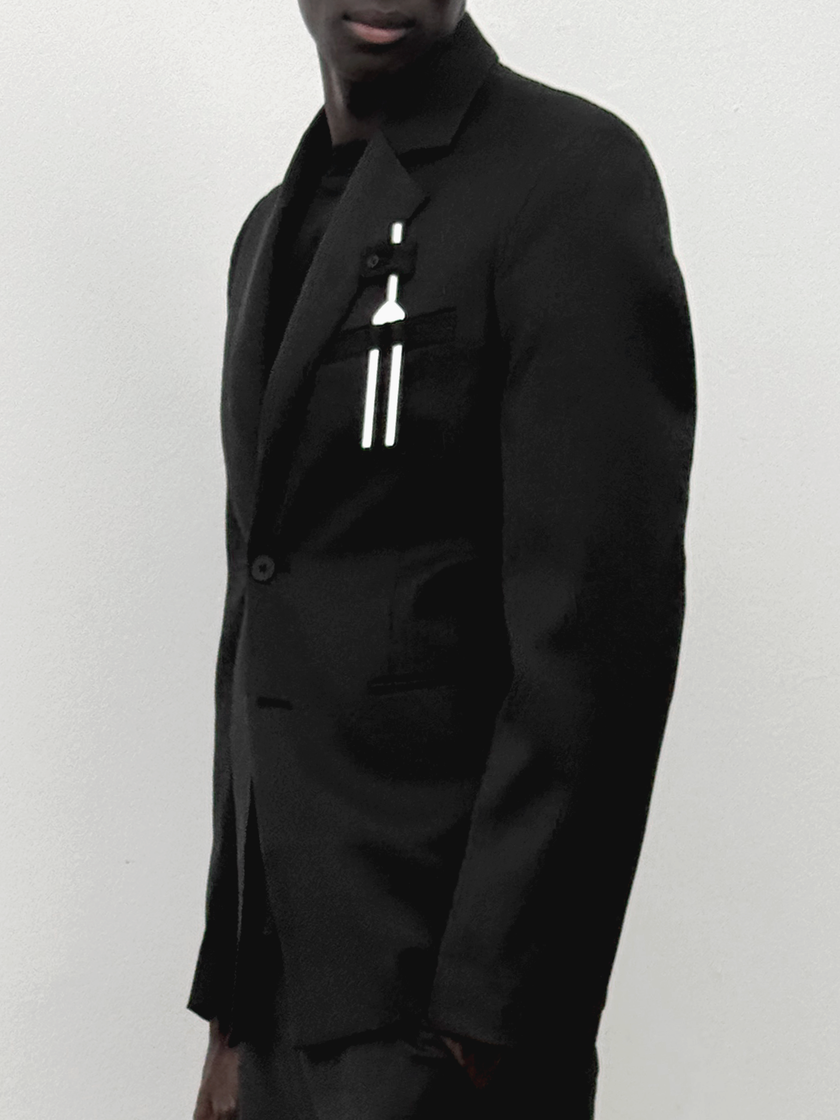 HE, editorial: DIAPASON BLAZER
