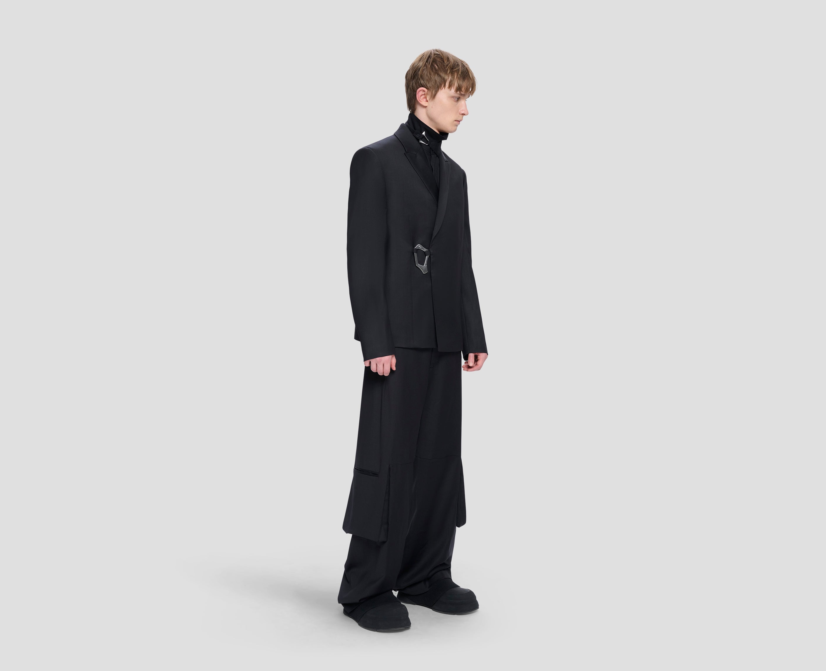 HE, product: FERRO BLAZER (Fig. 3)