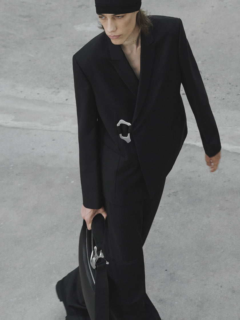 HE, product: FERRO BLAZER (Fig. 18)