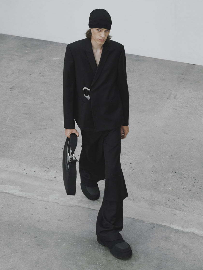 HE, product: FERRO BLAZER (Fig. 19)