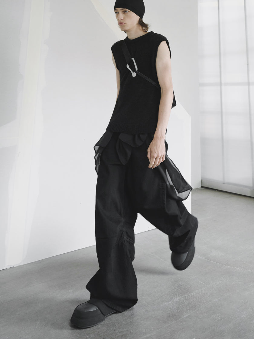 HE, product: FERRO TAILORED TROUSERS (Fig. 20)