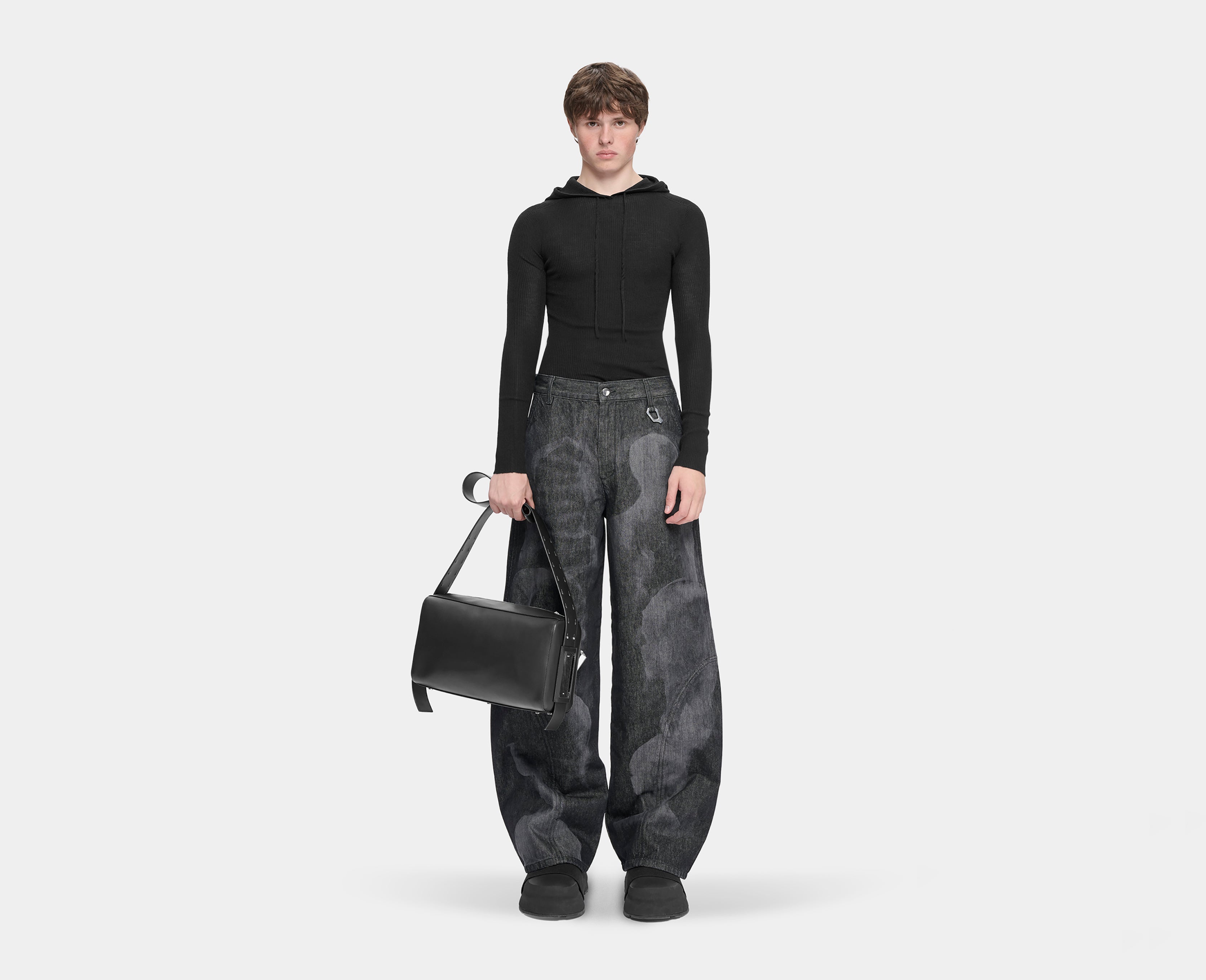 HE, product: PHOTOLYSIS KNIT HOODIE (Fig. 2)