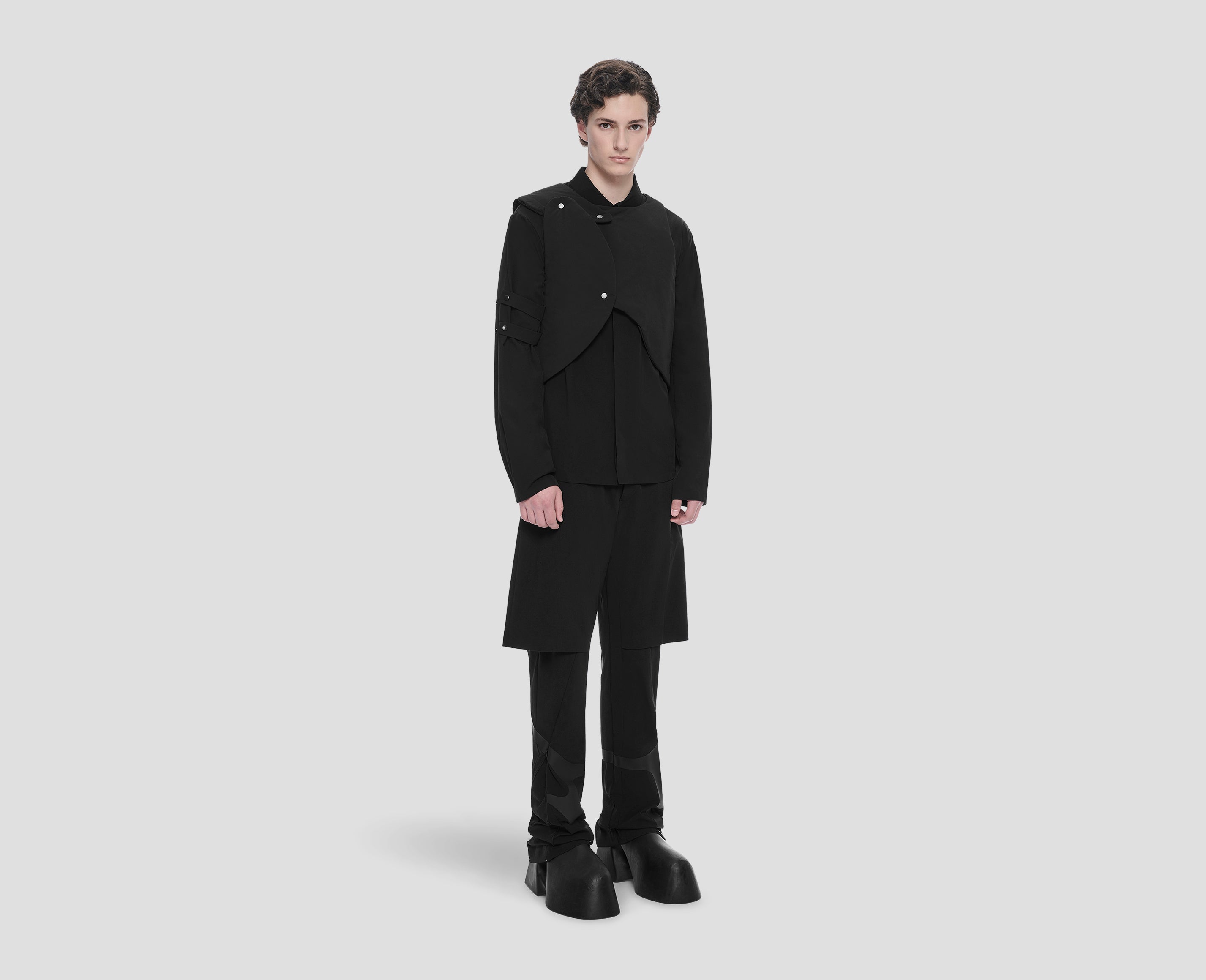 HE, product: DEFENSIO MASSGESCHNEIDERTE WESTE (Fig. 3)