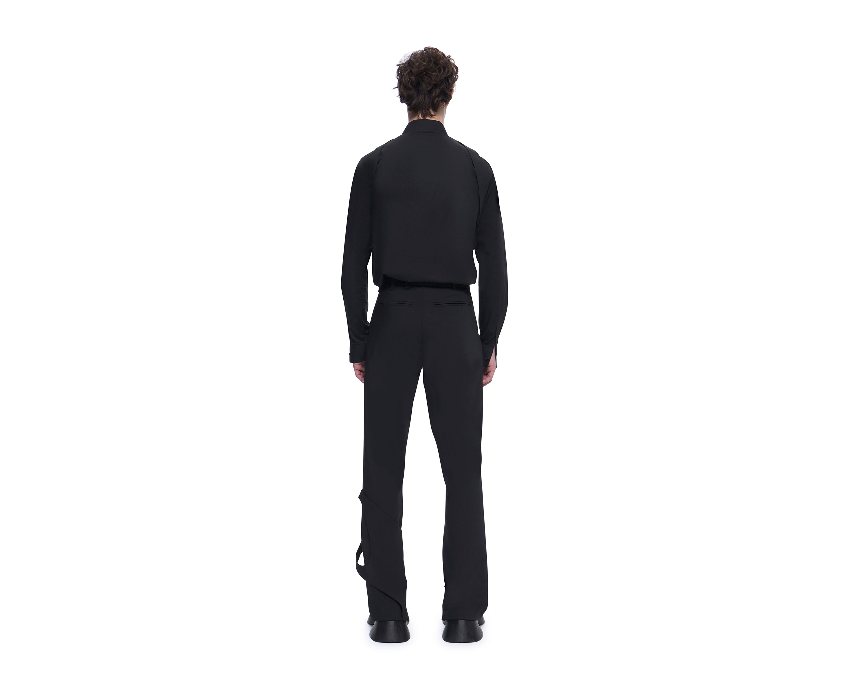 HE, product: INTEGRIERTE MASSGESCHNEIDERTE HOSE (Fig. 4)