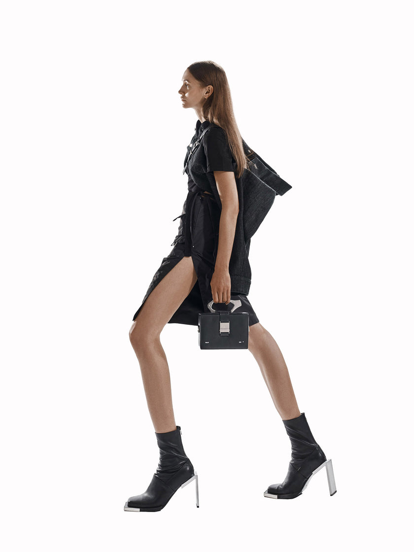 HE, product: MIRE SKIRT (Fig. 10)