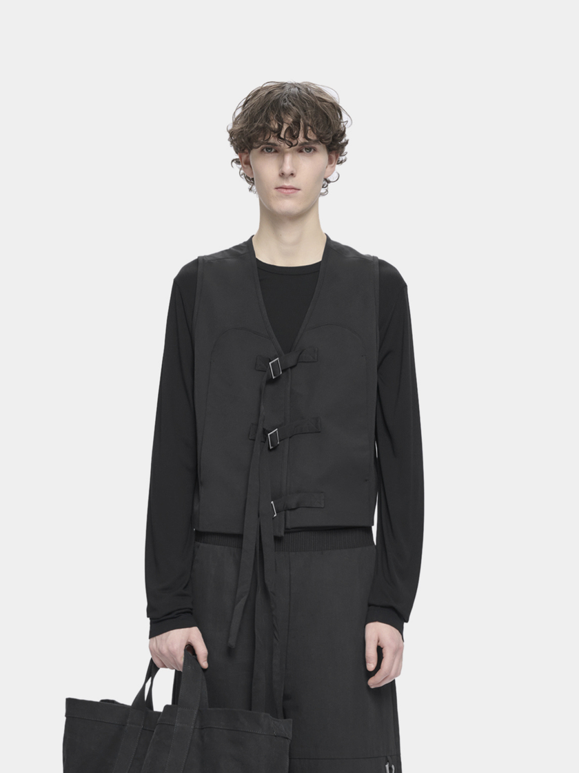 HE, product: GIRTH VEST (Thumbnail alt.)