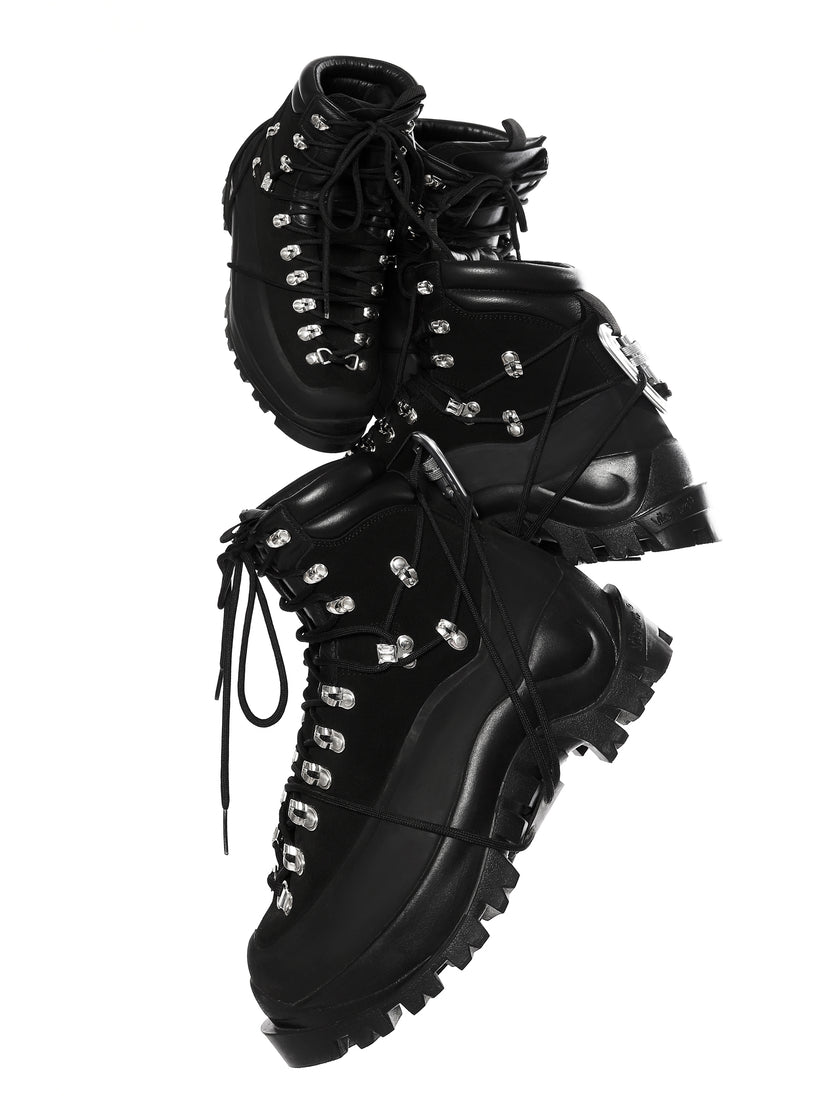 HE, product: HIKING BOOTS (Fig. 14)