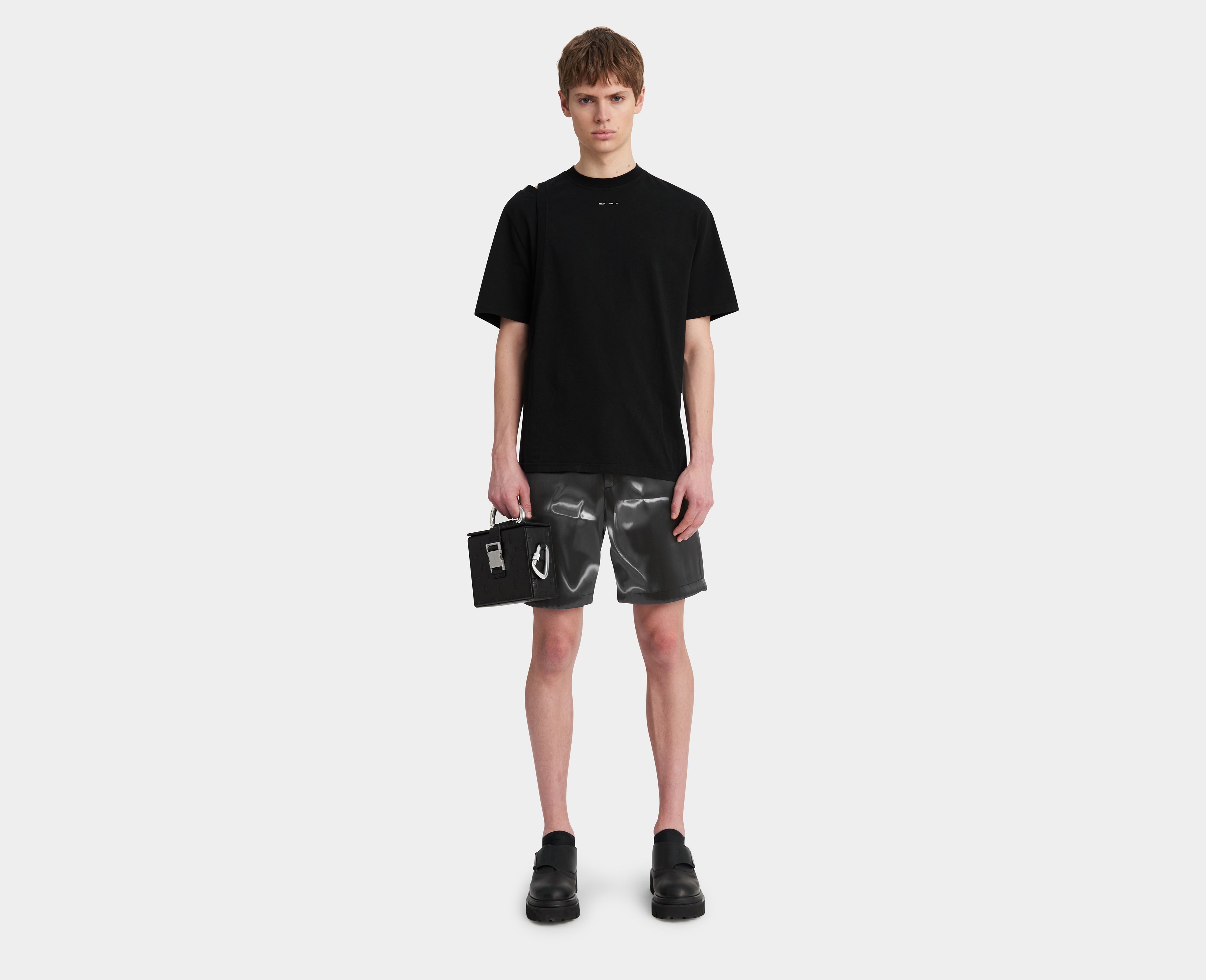 HE, product: DECONSTRUCTURED T-SHIRT (Fig. 3)