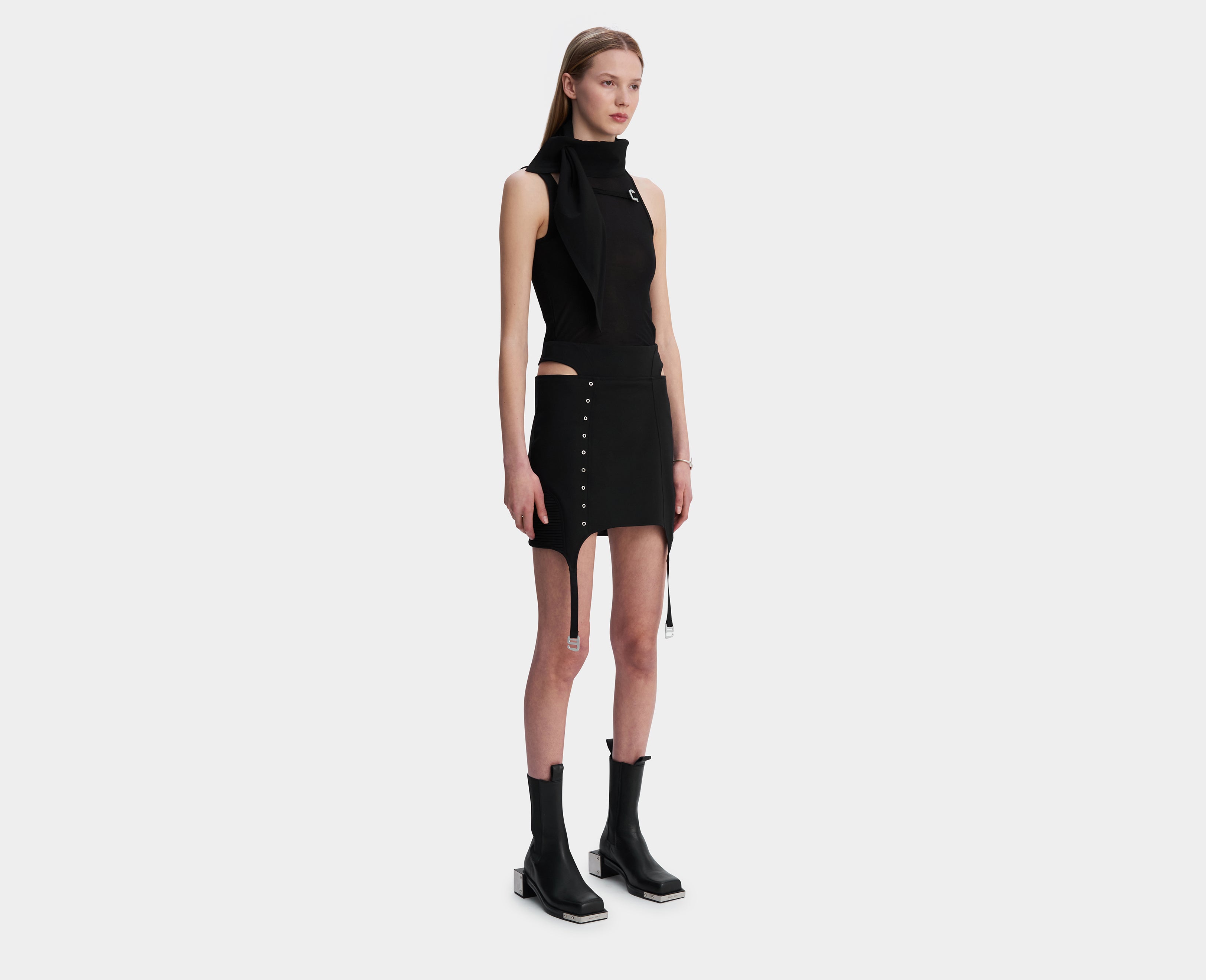 HE, product: GIRELLA SKIRT (Fig. 3)