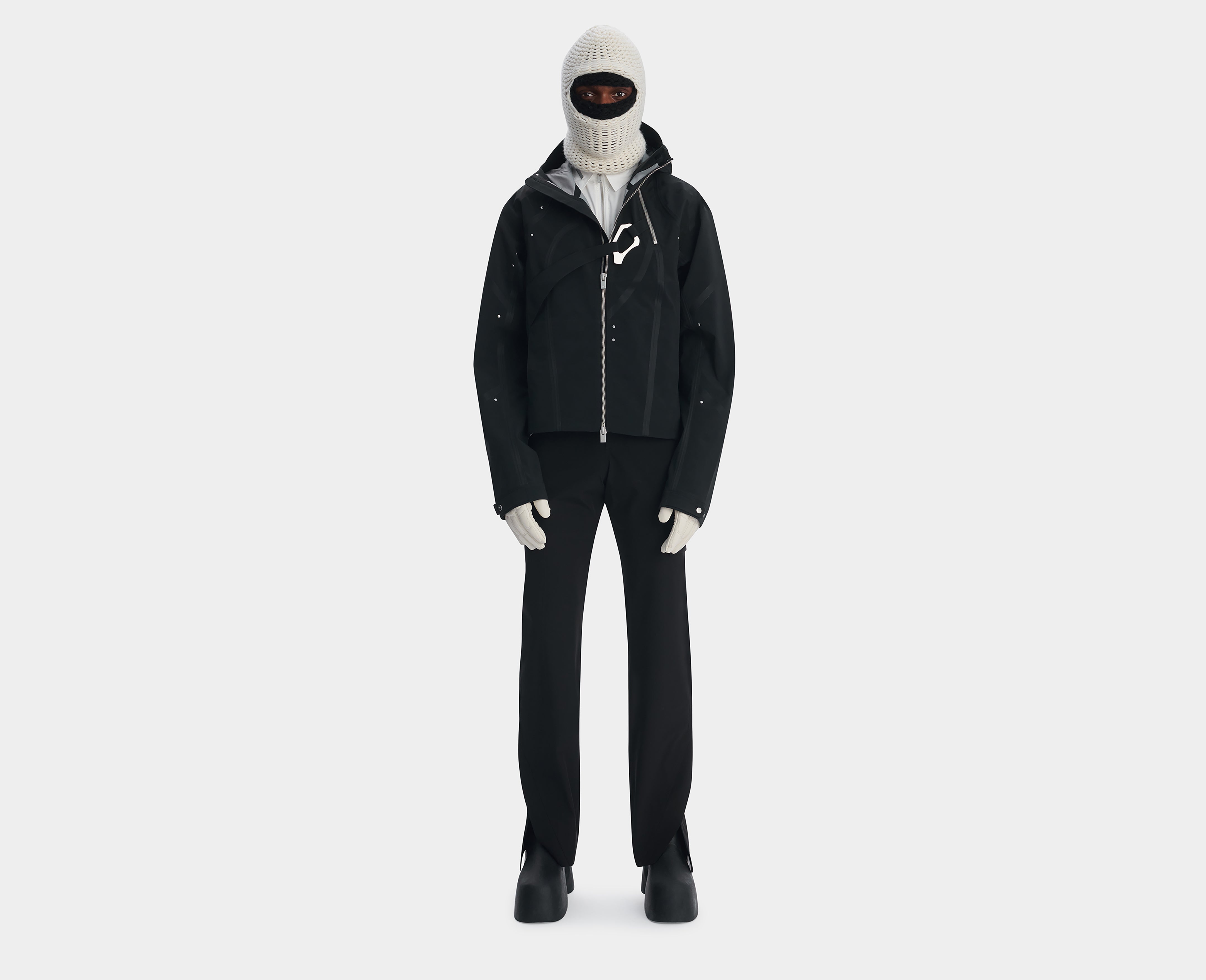 HE, product: CONSONANCE BALACLAVA (Fig. 2)