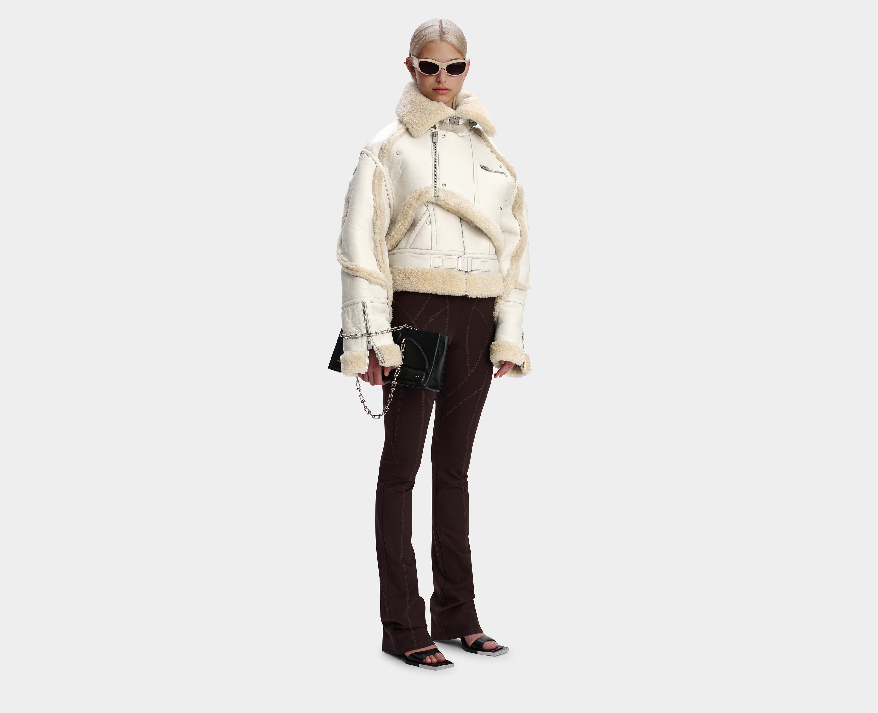 HE, product: DULCET TROUSERS (Fig. 3)