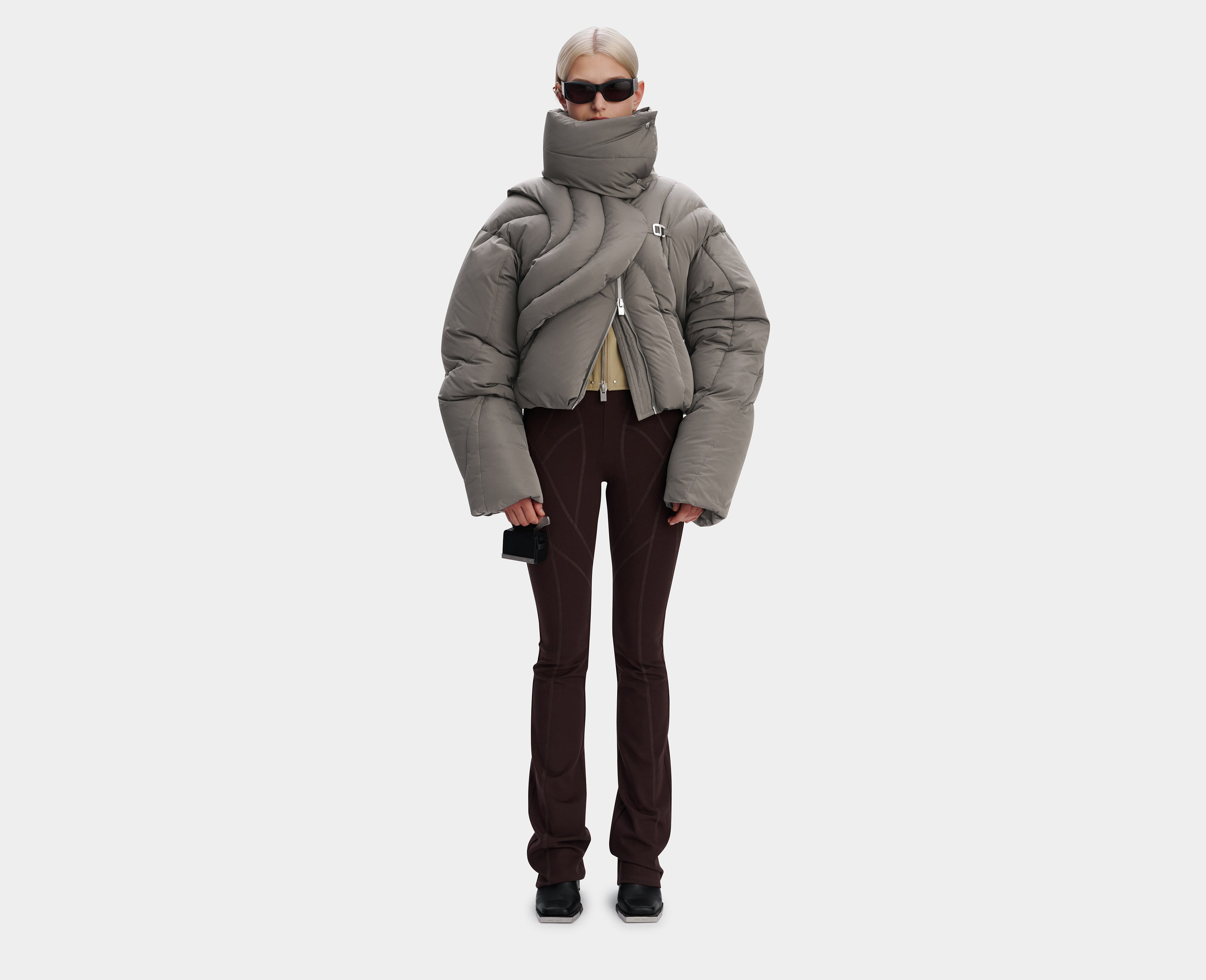 HE, product: CONNECTIVE DOWN JACKET (Fig. 14)