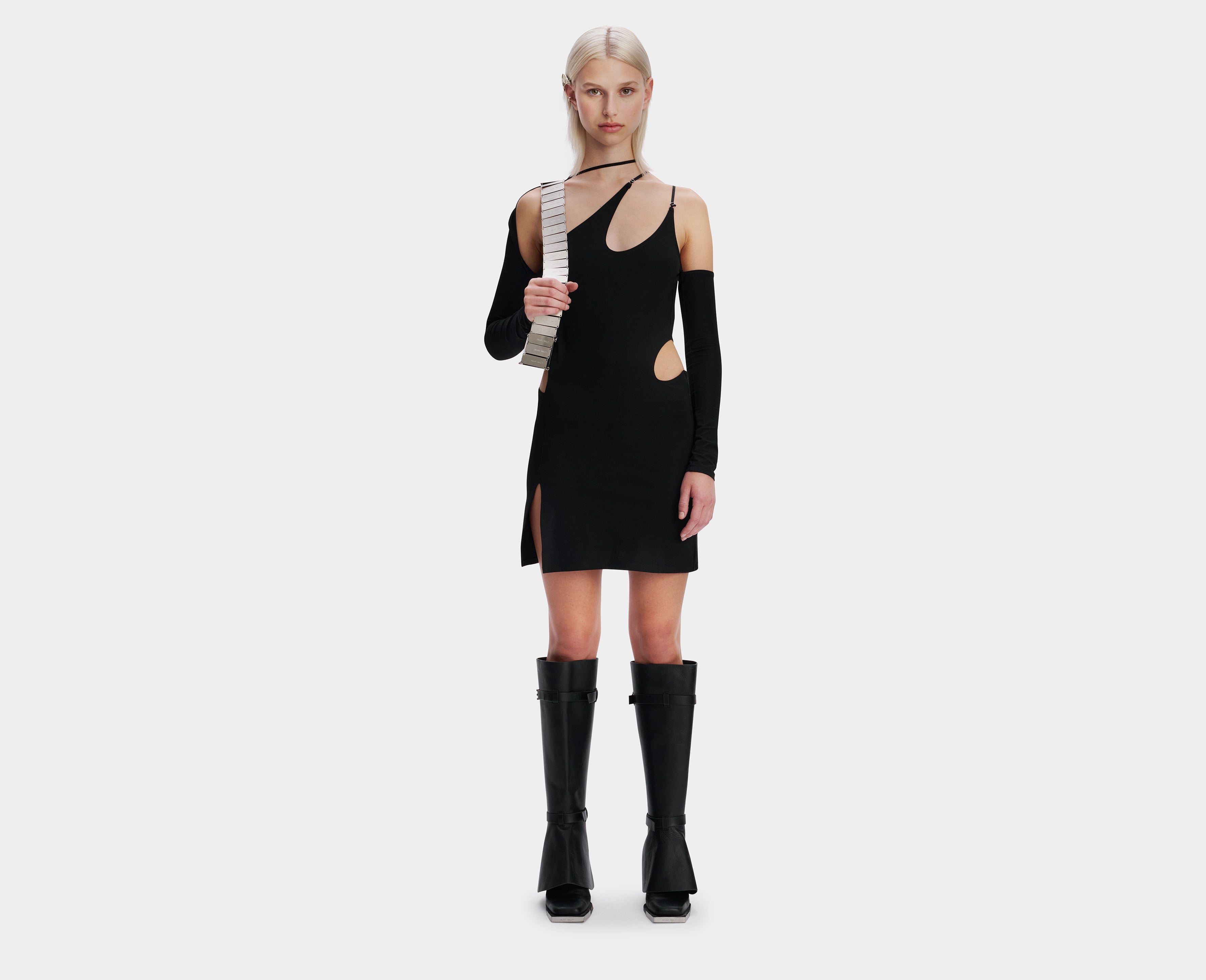 HE, product: SEEMLY TECHNICAL DRESS (Fig. 2)