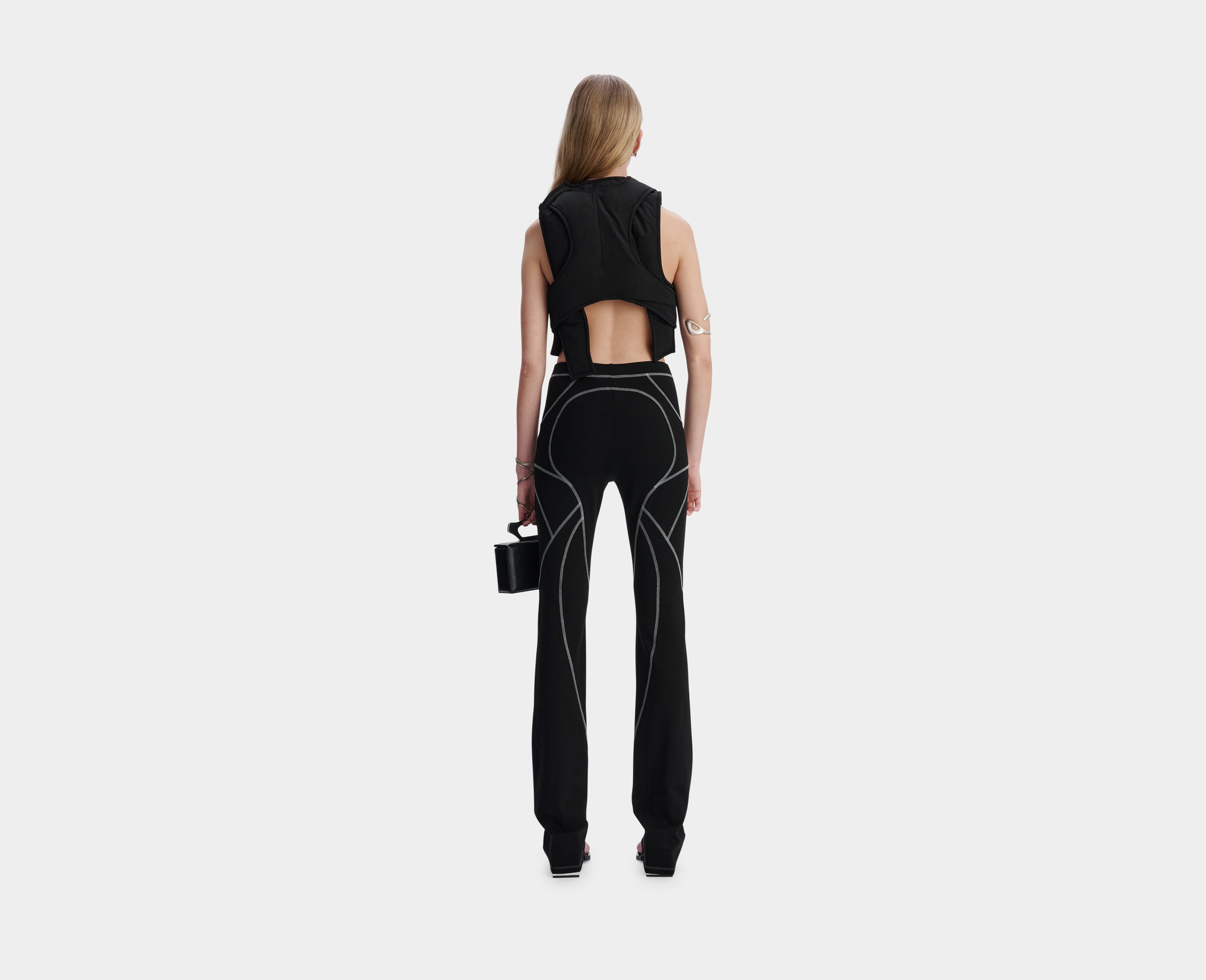 HE, product: DULCET TROUSERS (Fig. 4)