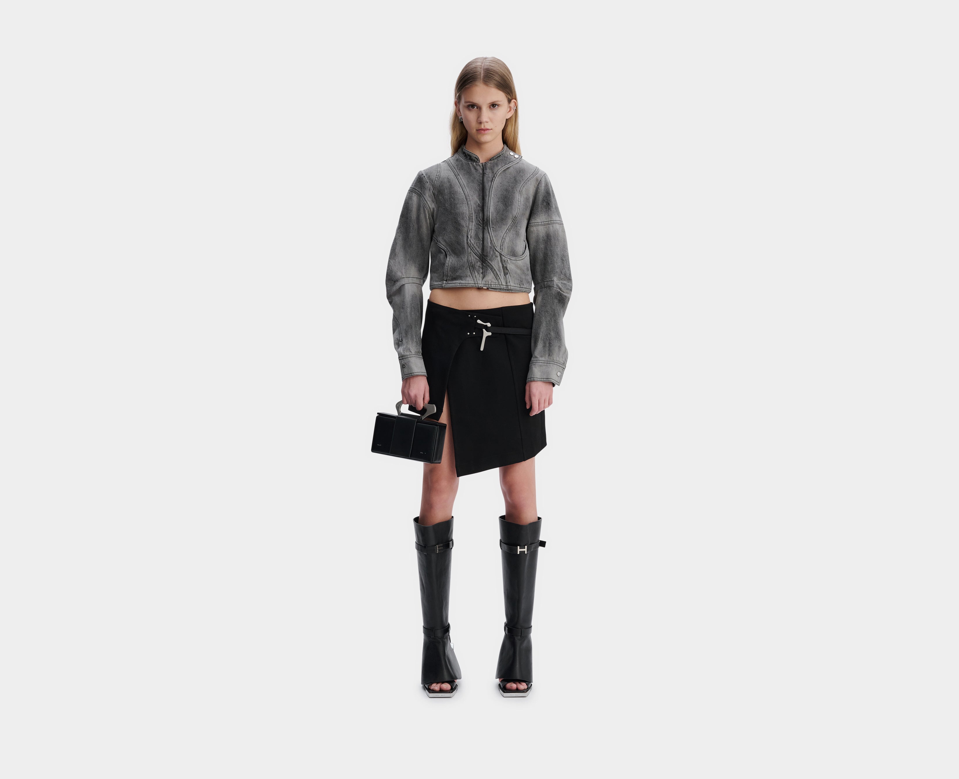 HE, product: EXSICCATE DENIM JACKET (Fig. 2)