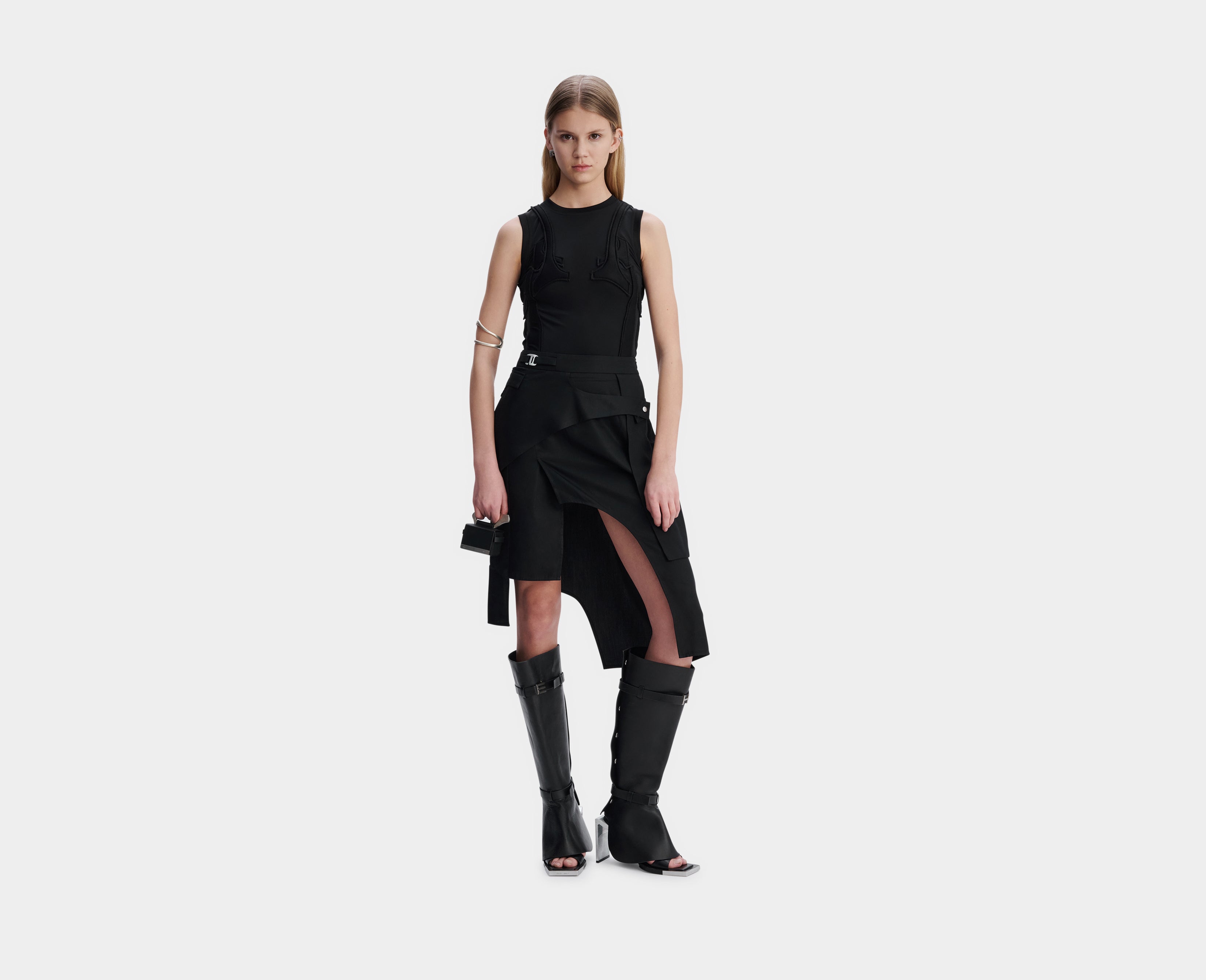 HE, product: ETESIAN PADDED TANK TOP (Fig. 3)