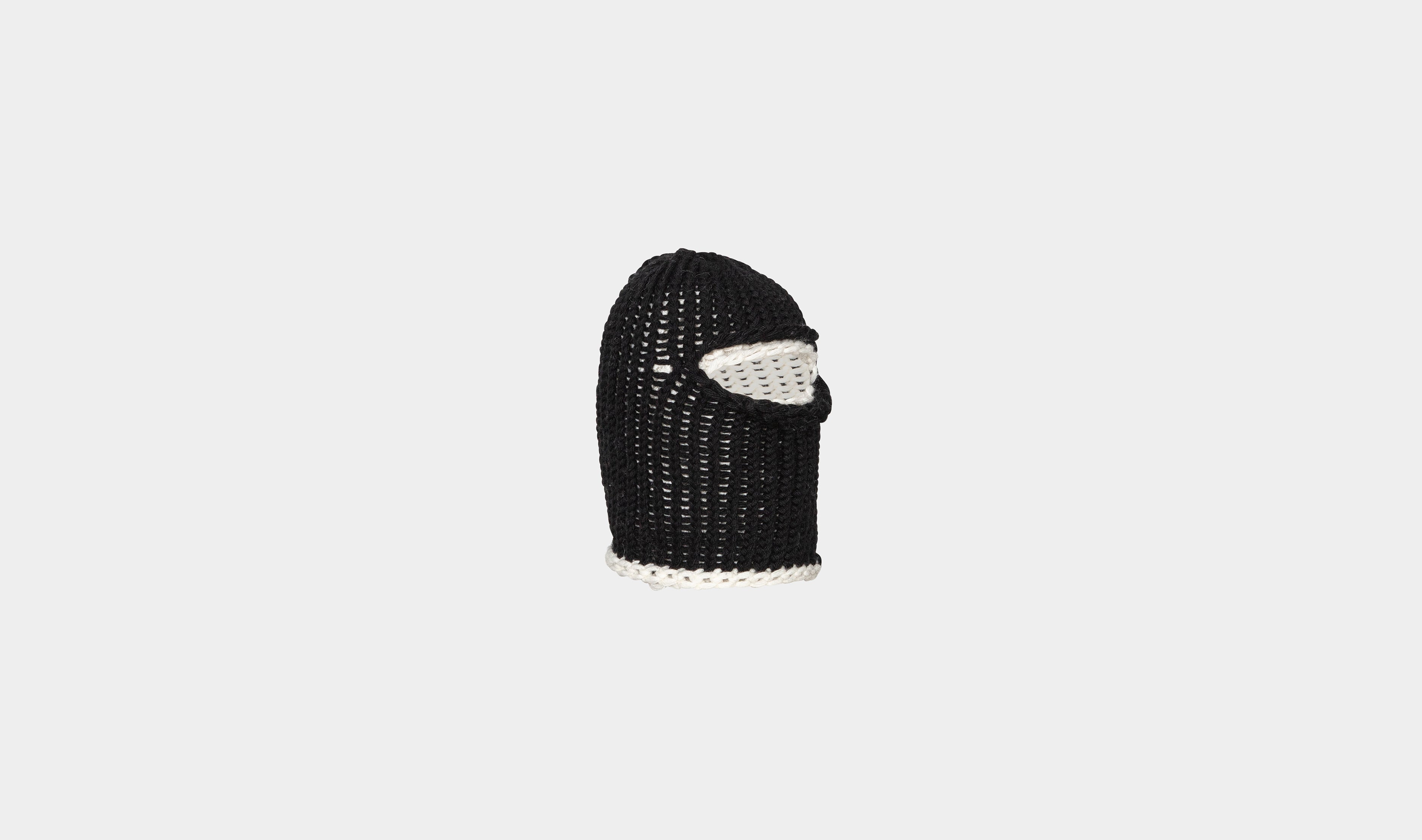 HE, product: CONSONANCE BALACLAVA (Fig. 5)