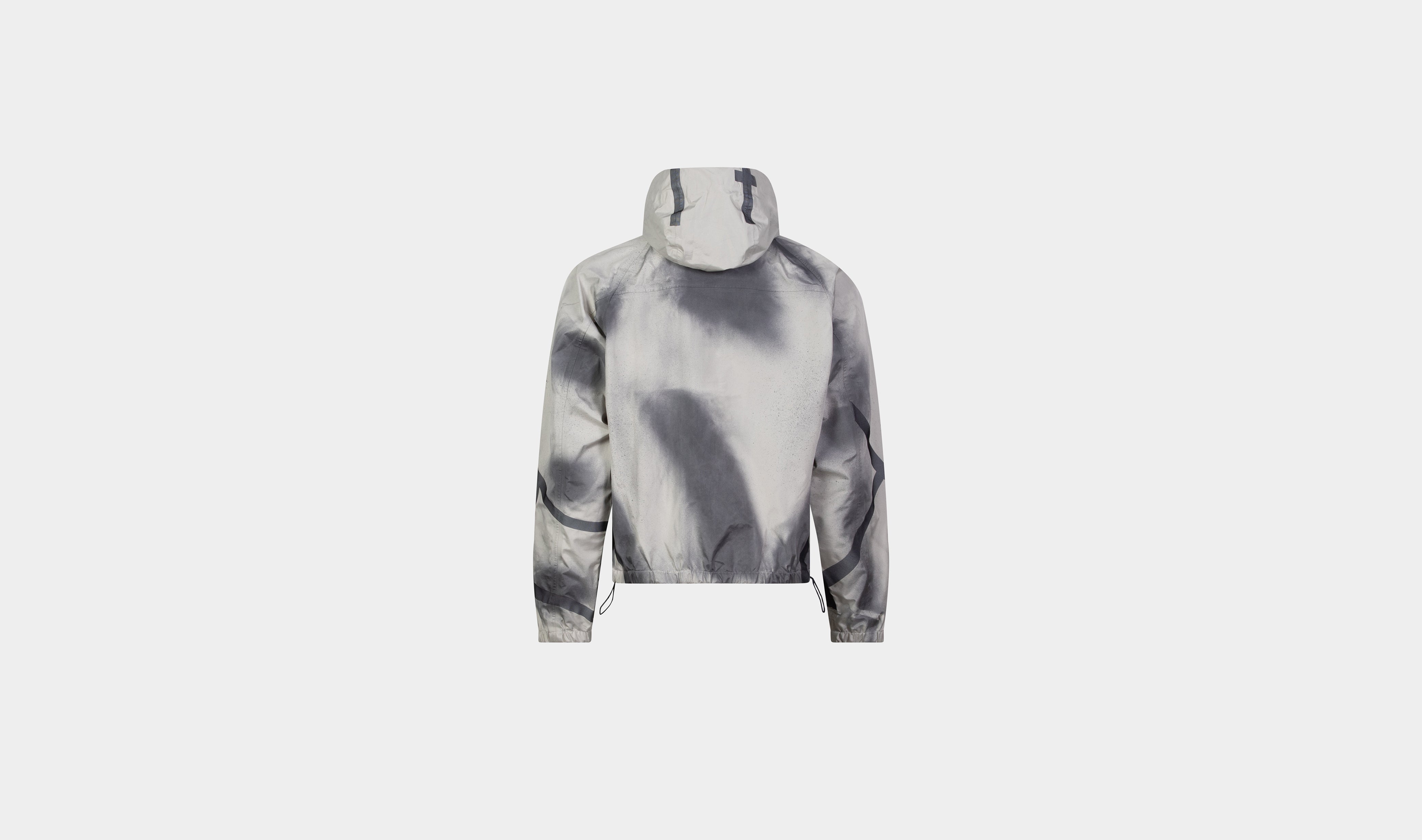 HE, product: EXUVIA WINDBREAKER (Fig. 5)