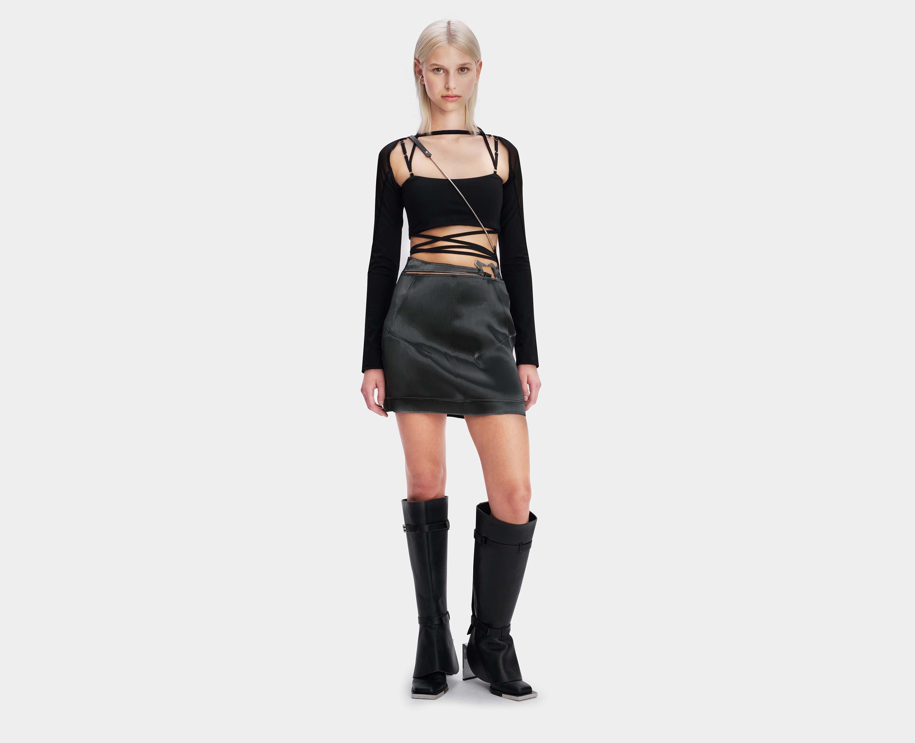 HE, product: ALIKE LS TOP (Fig. 4)