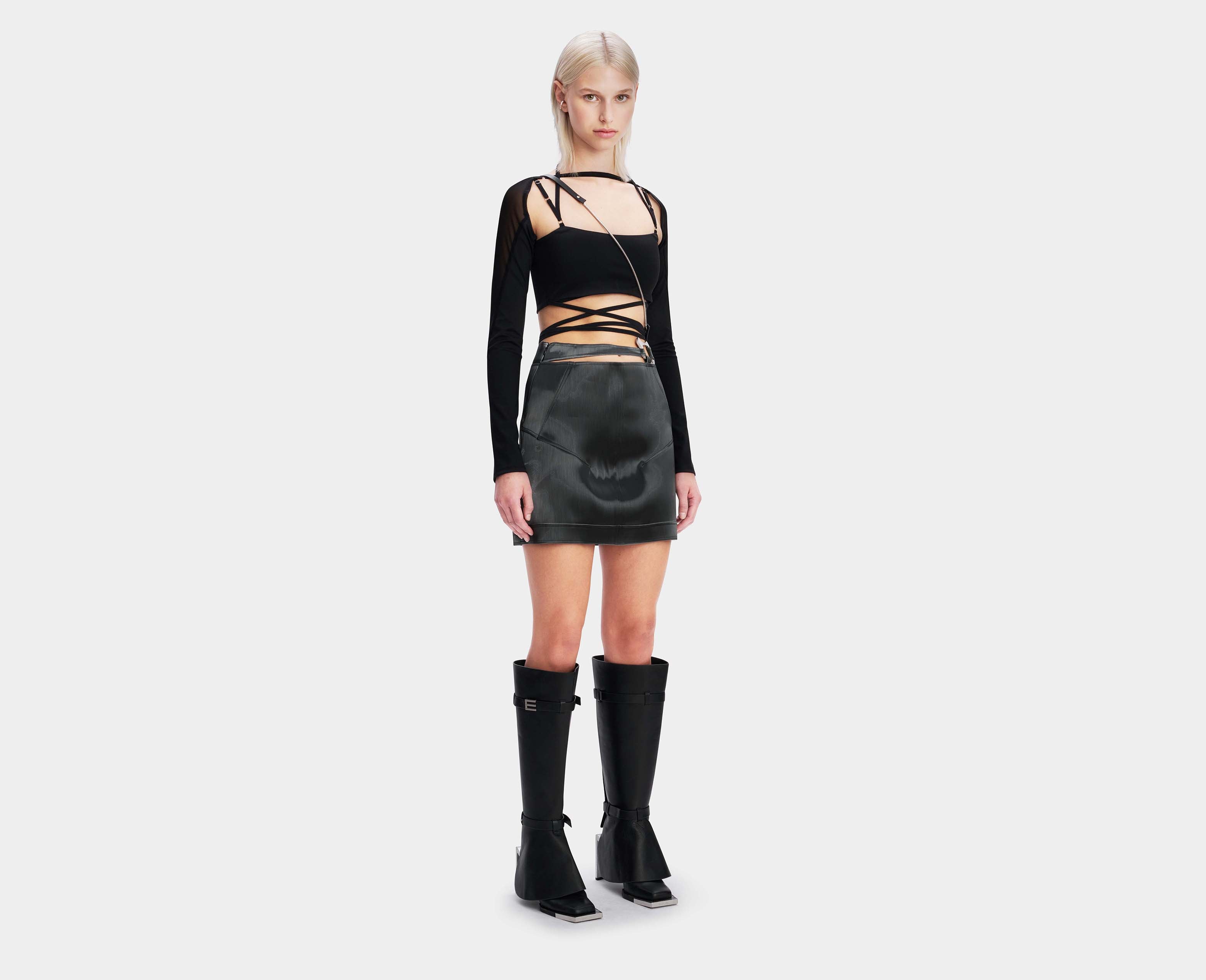 HE, product: ALIKE LS TOP (Fig. 3)