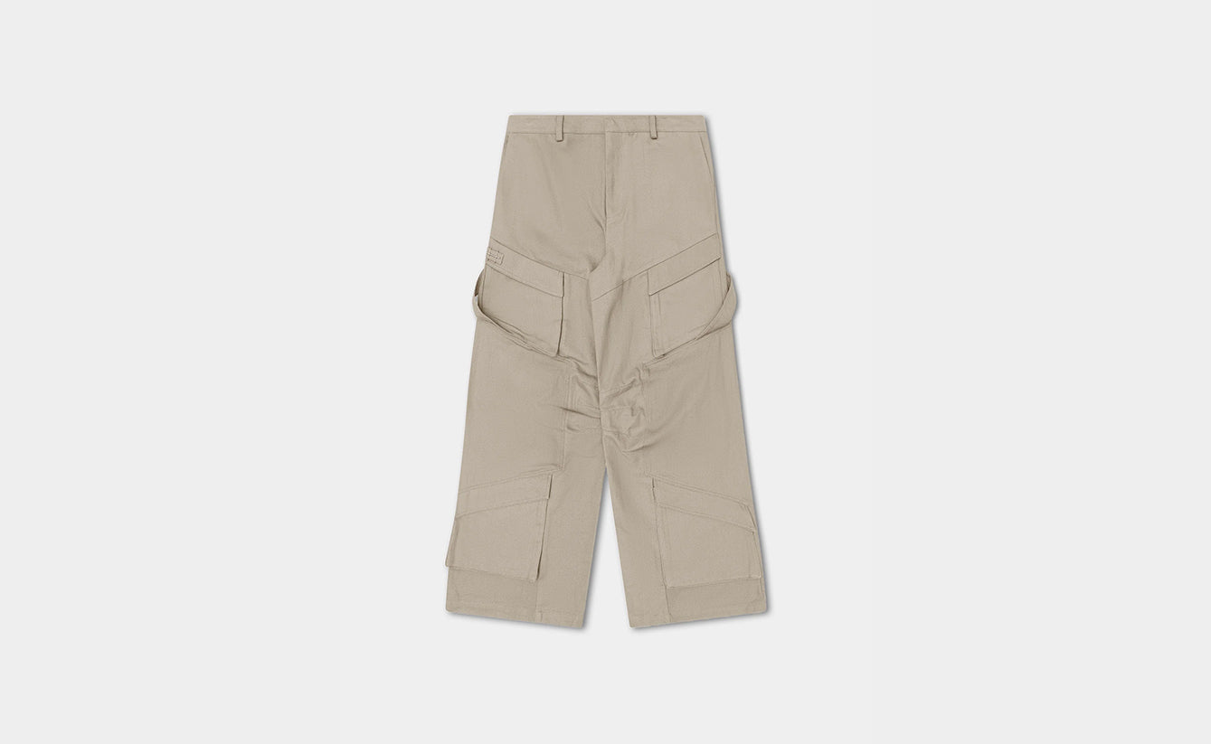 HE, product: CELLULAE CARGO TROUSERS (Fig. 1)
