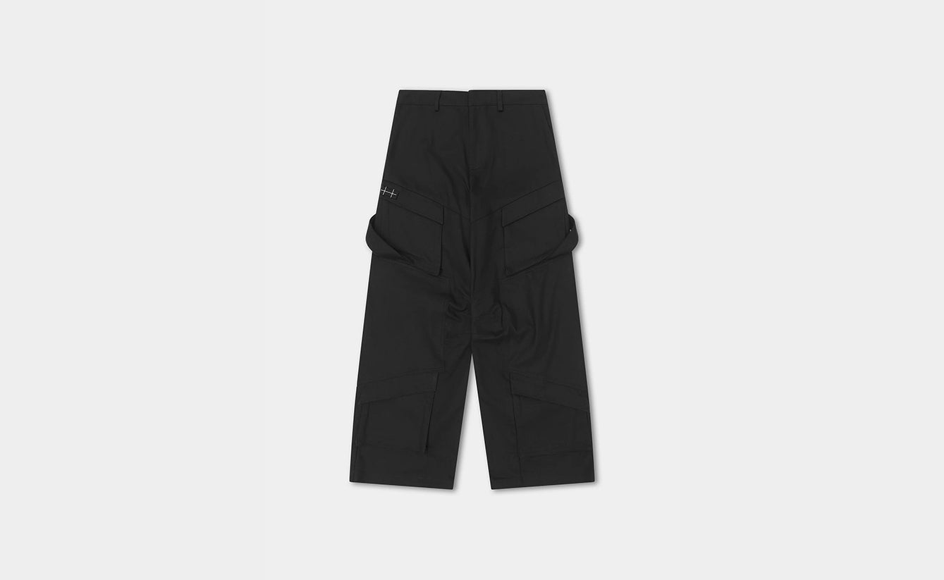 HE, product: CELLULAE CARGO TROUSERS (Fig. 1)