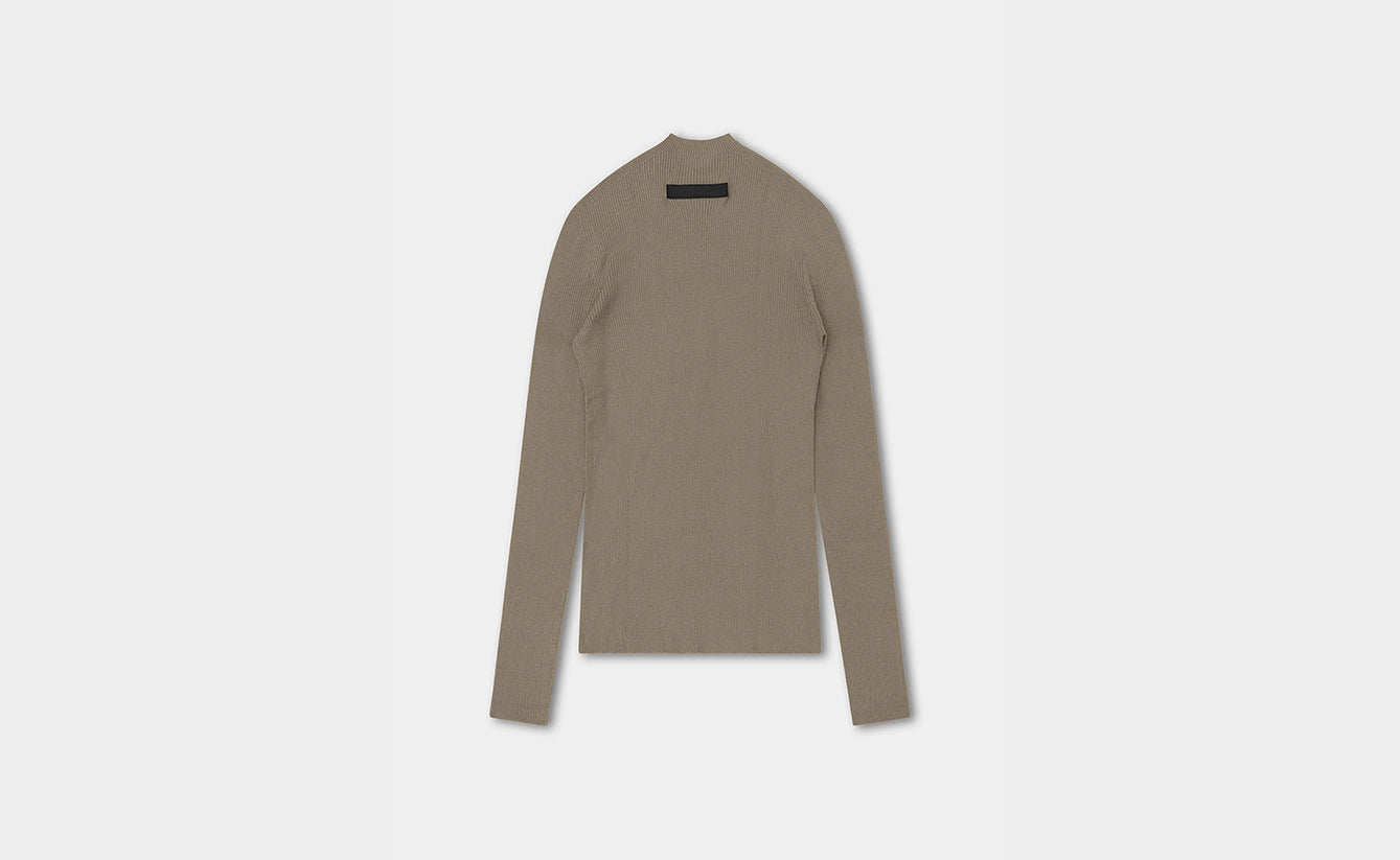 HE, product: ISOTROPY KNIT LS (Fig. 8)