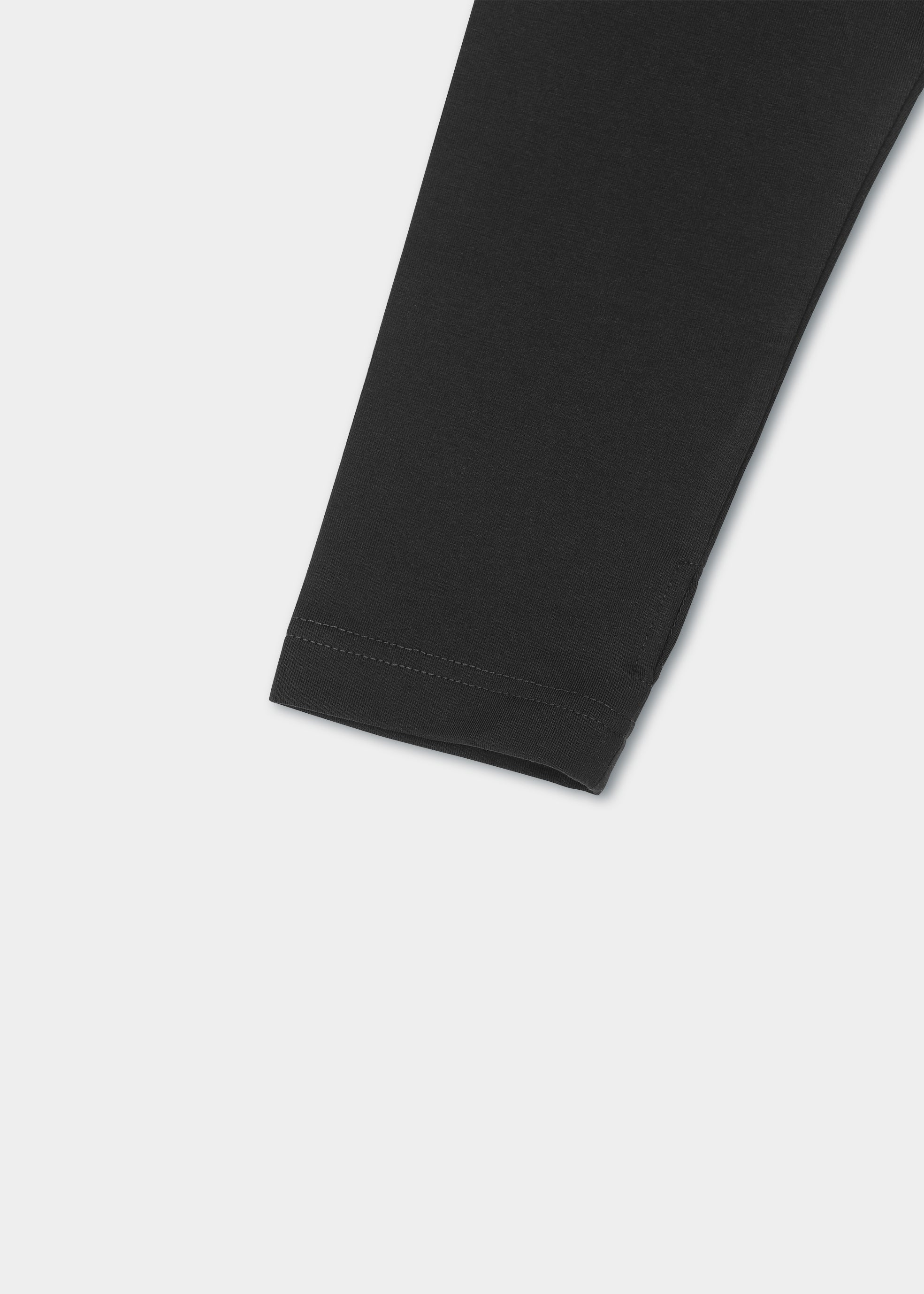 HE, product: LAYERED CREWNECK (Fig. 8)