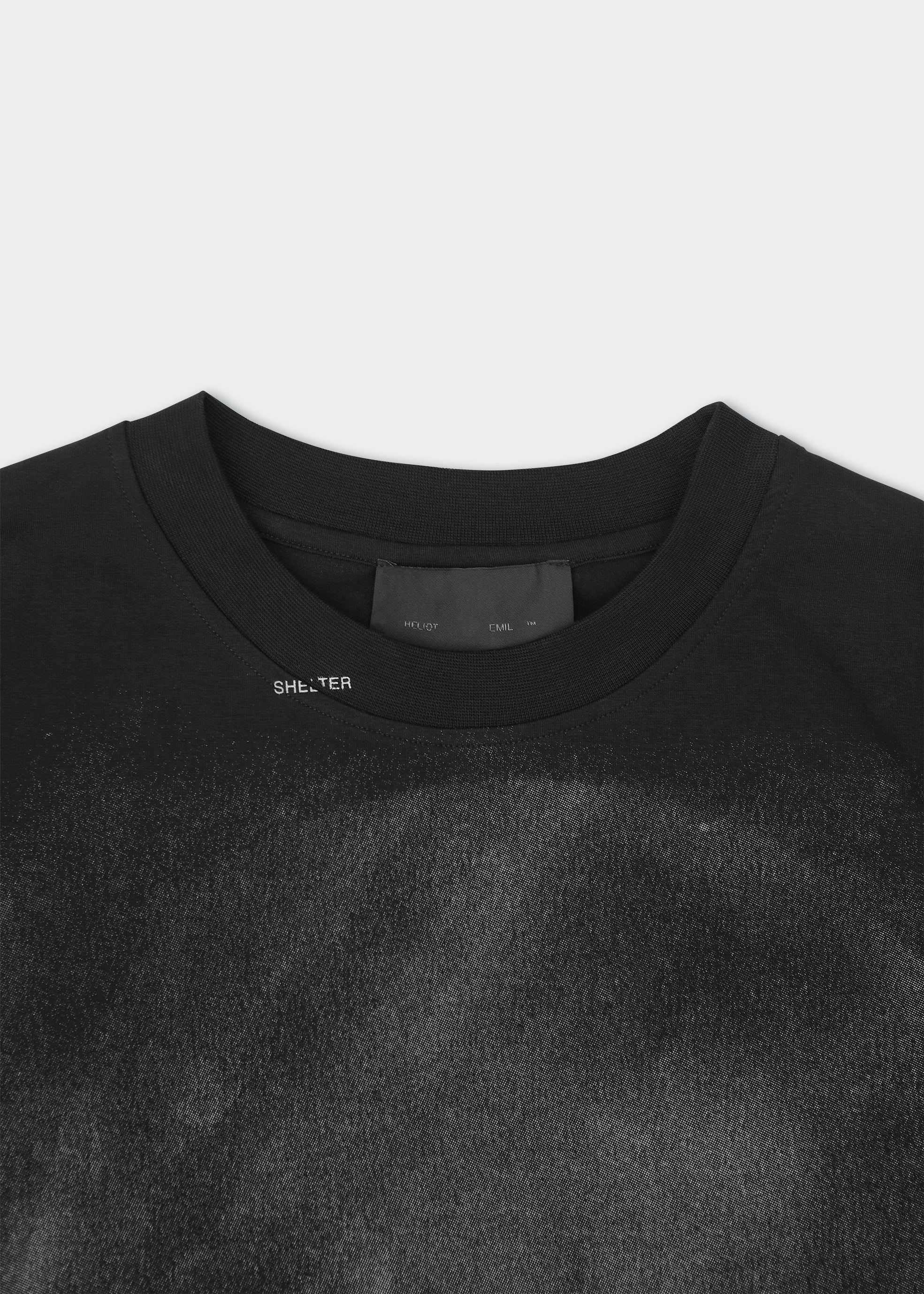 HE, product: GUARDIAN T-SHIRT (Fig. 6)