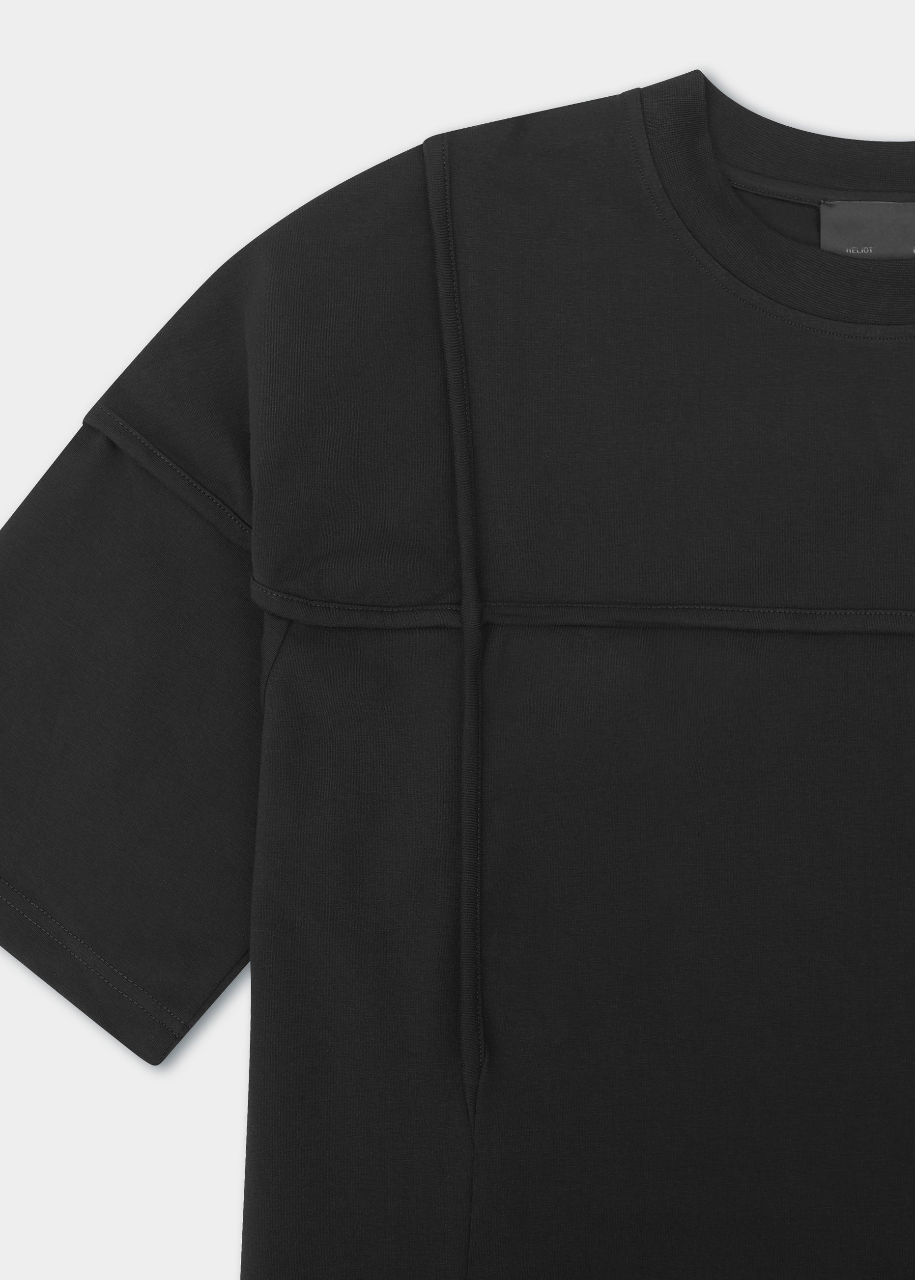 HE, product: NOSTRA T-SHIRT (Fig. 6)