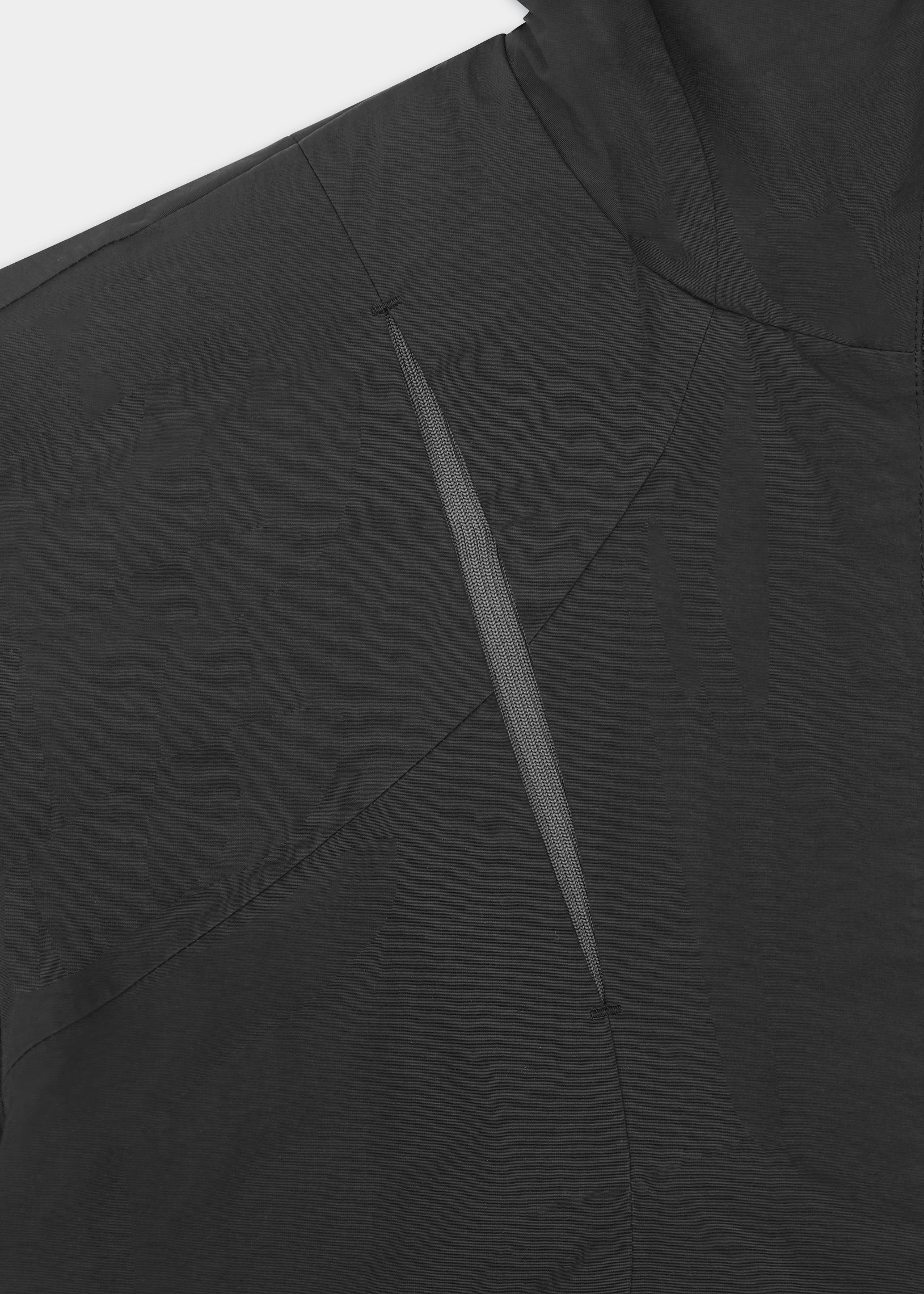 HE, product: RESILIENCE TECHNICAL JACKET (Fig. 9)