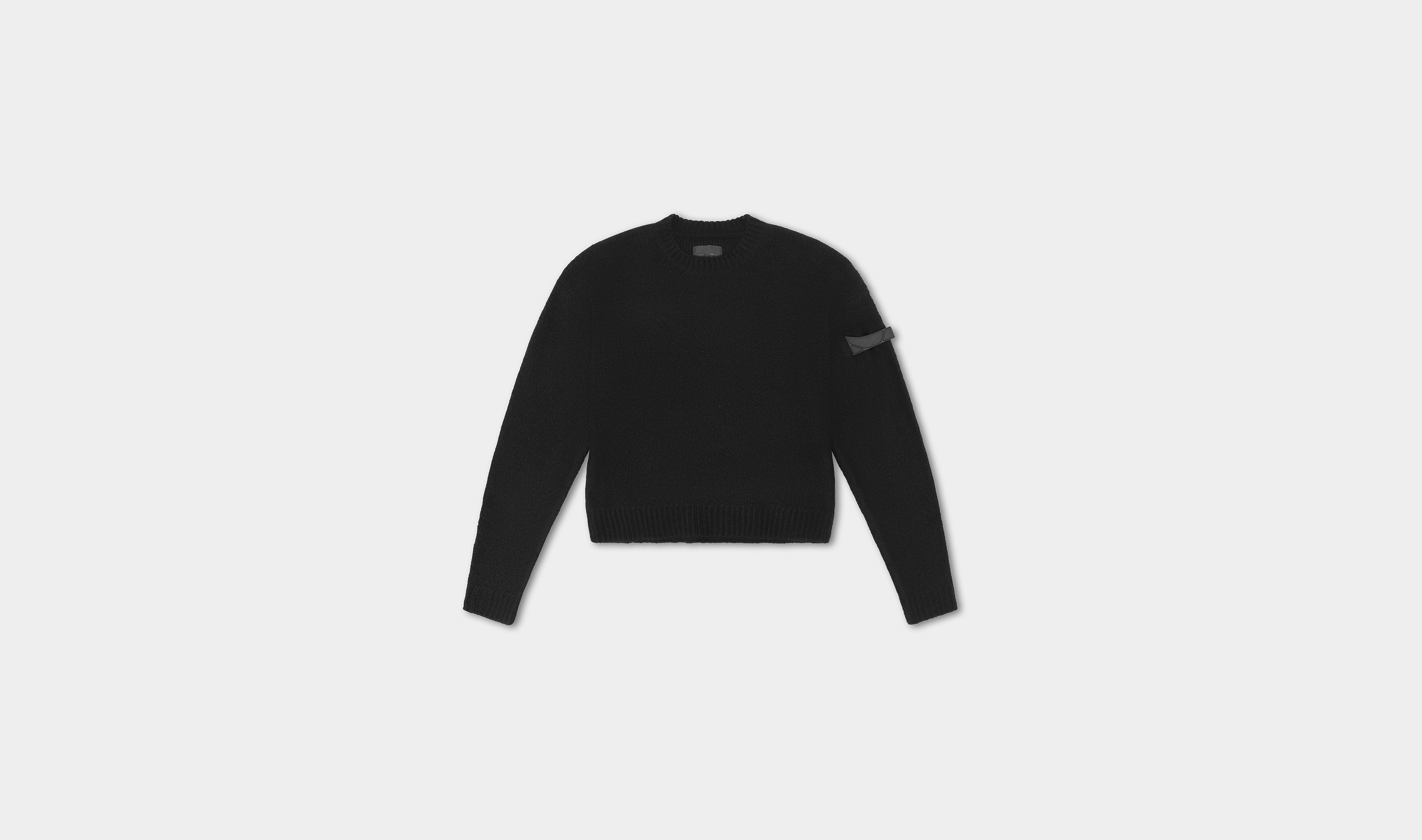 HE, product: INVIOLA CASHMERE CREWNECK (Fig. 1)