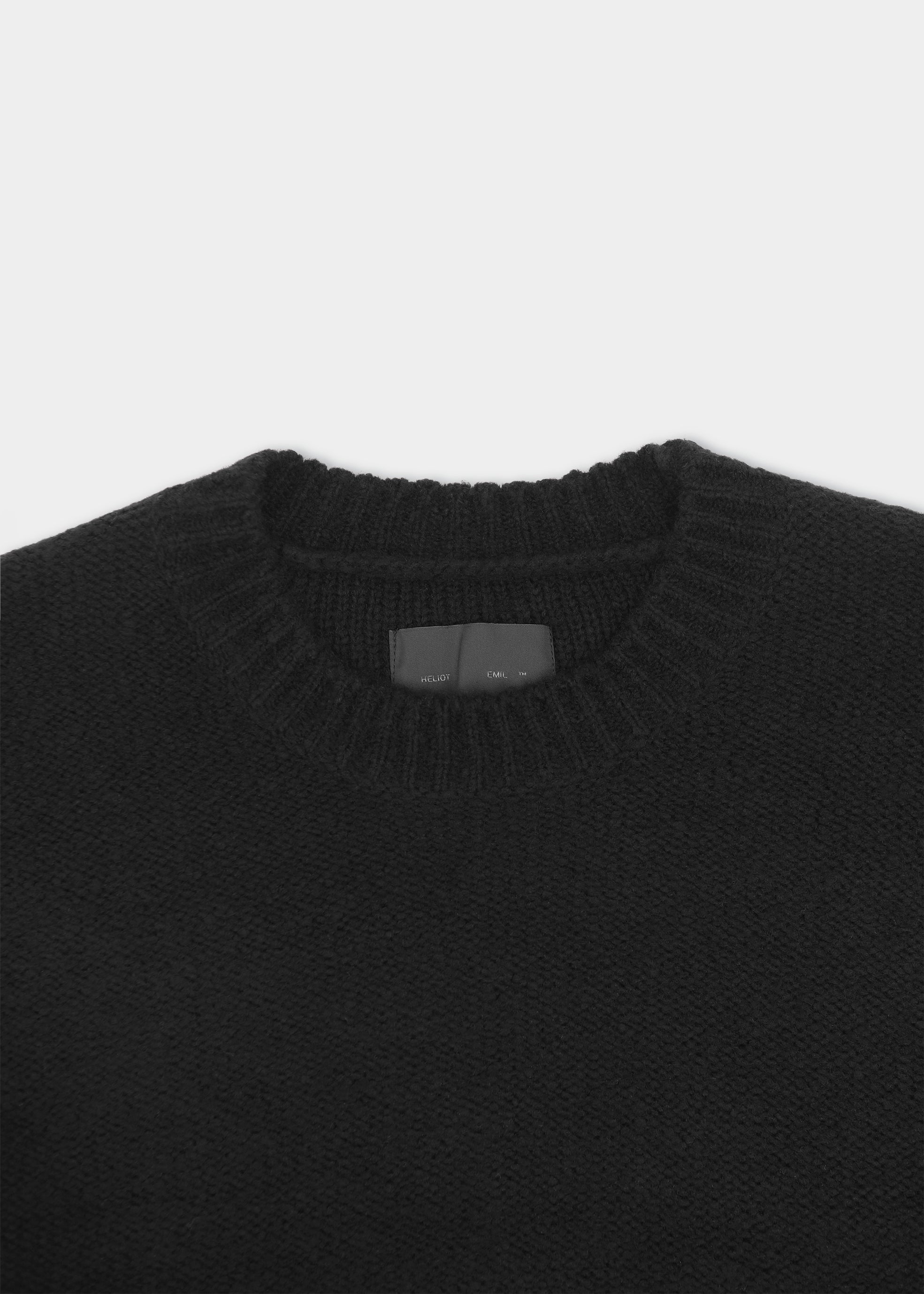 HE, product: INVIOLA CASHMERE CREWNECK (Fig. 11)