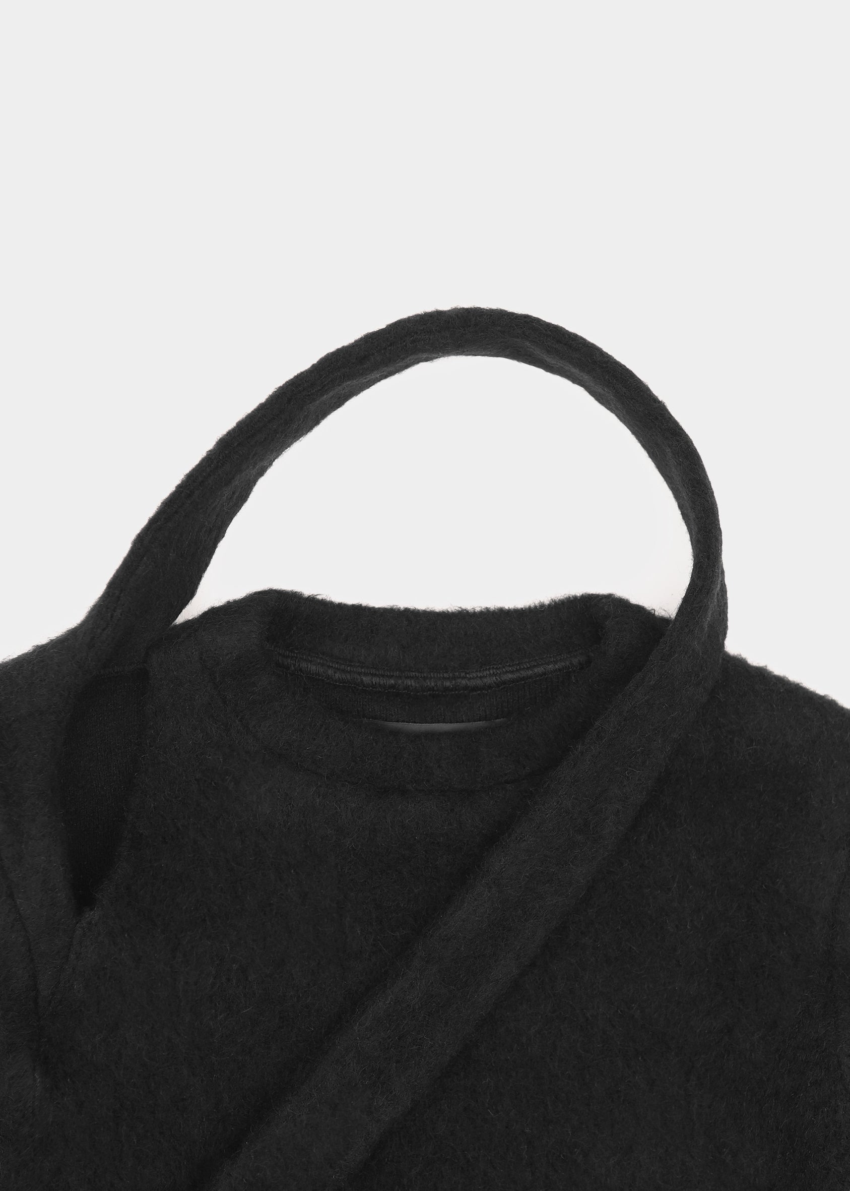 HE, product: OBELIS MOHAIR KNIT (Fig. 11)